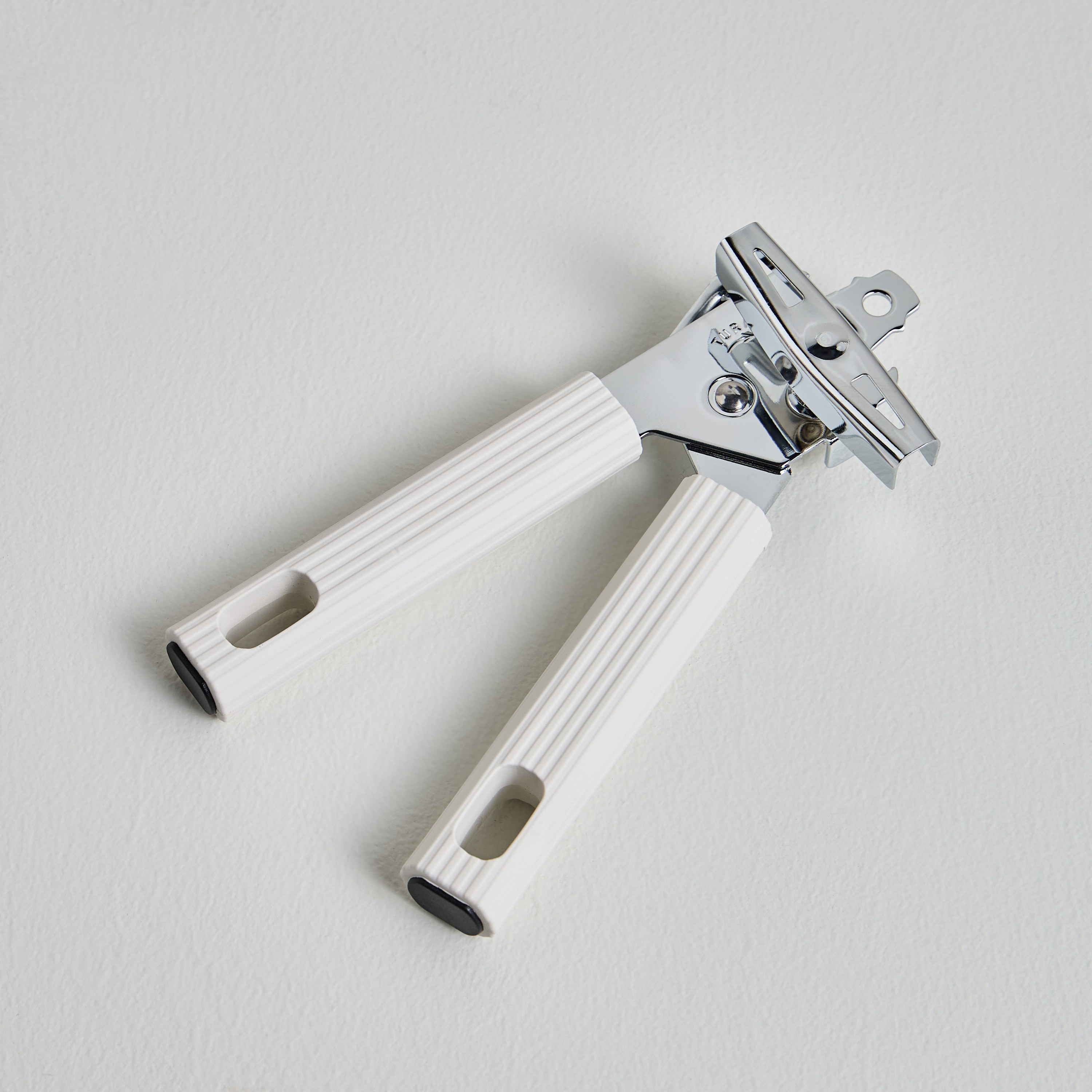 Fazzo Can Opener-household-kitchen-kitchentoolsandutensils-cookingutensils-image-1