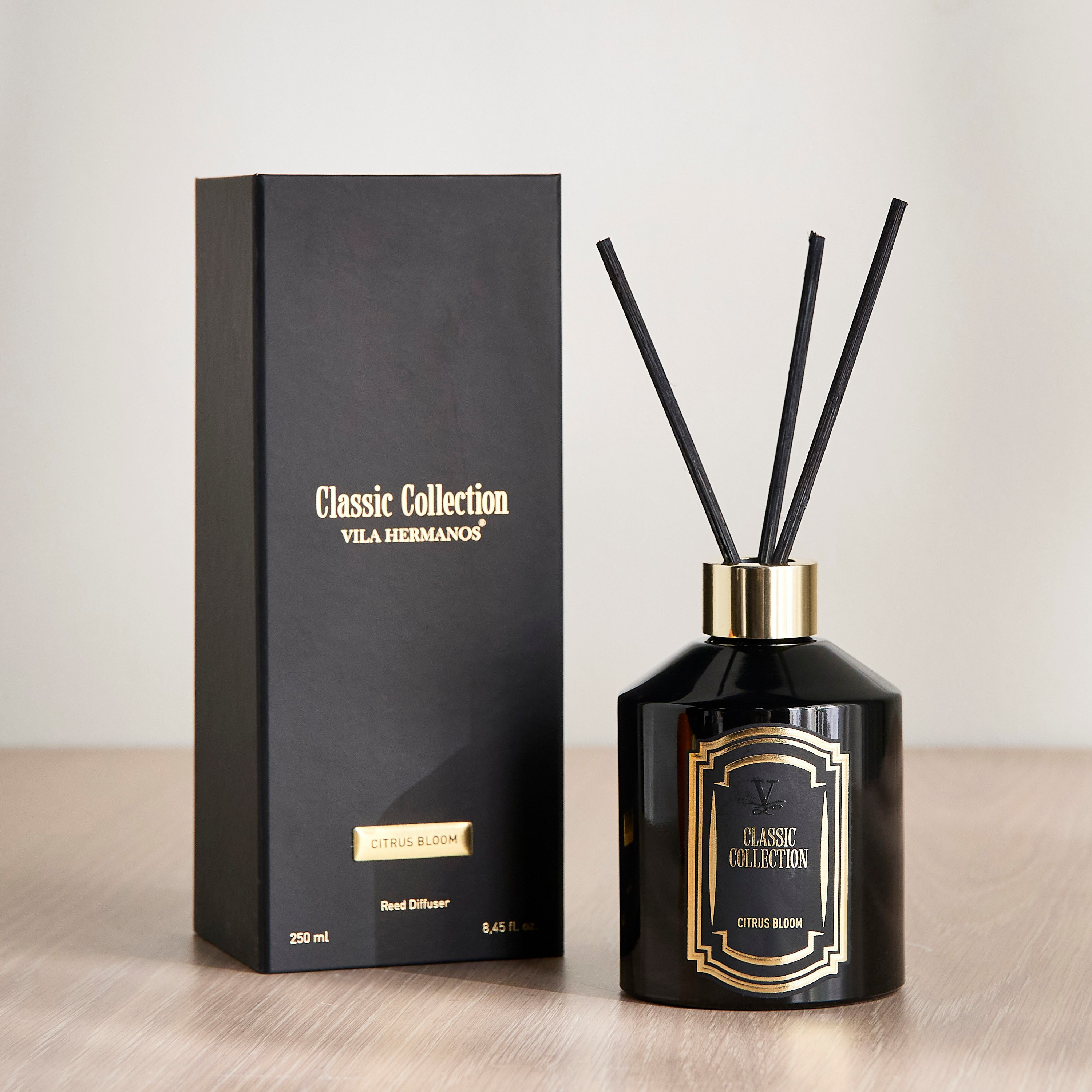 موزع عطور برائحة سيتروس بلوم إل إكس فيلا كلاسيك - فيلا هيرمانوس - 250 مل-household-homefragrance-reeddiffusers-image-2