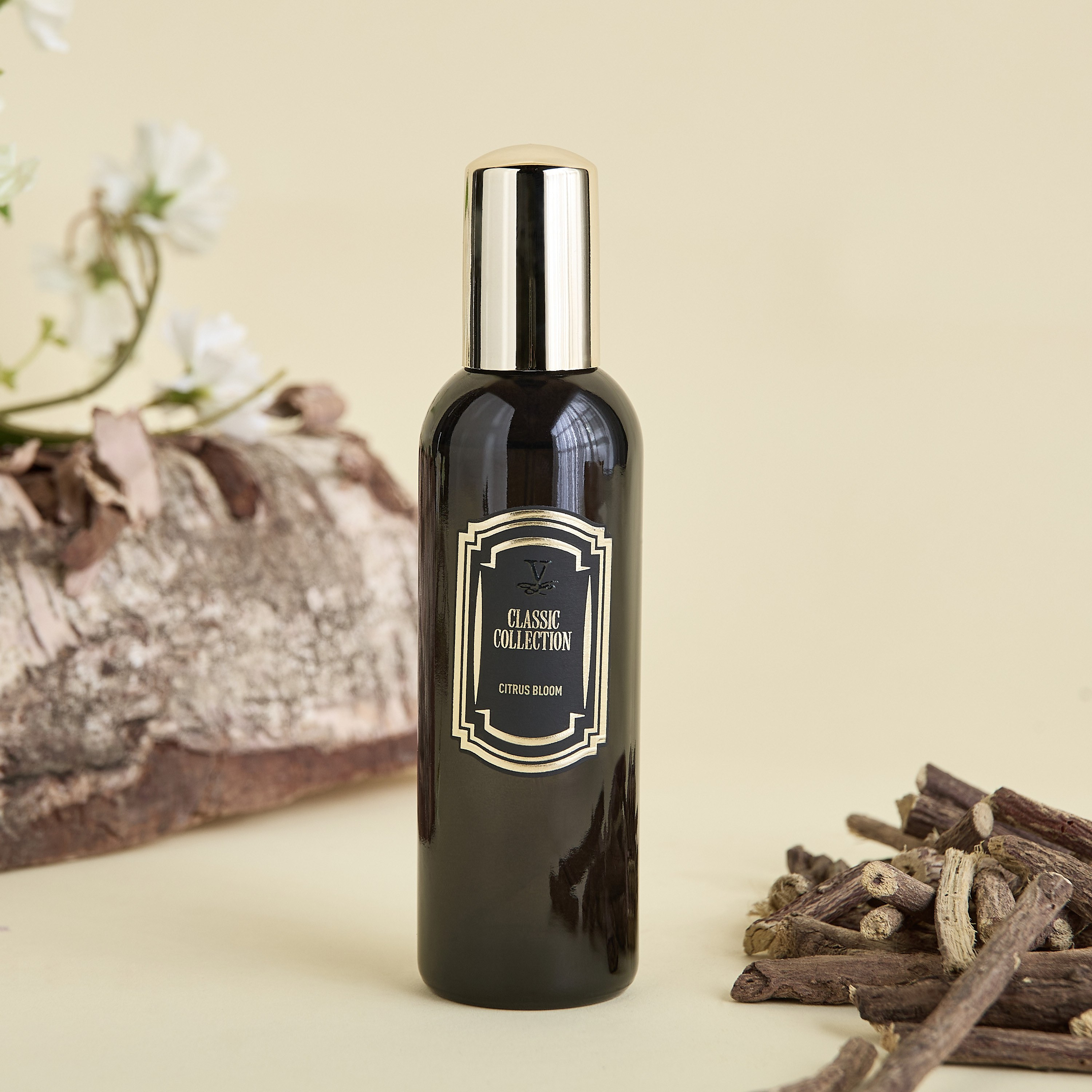Vila Hermanos Classic Citrus Bloom Room Spray - 100 ml-household-homefragrance-homesprays-image-1