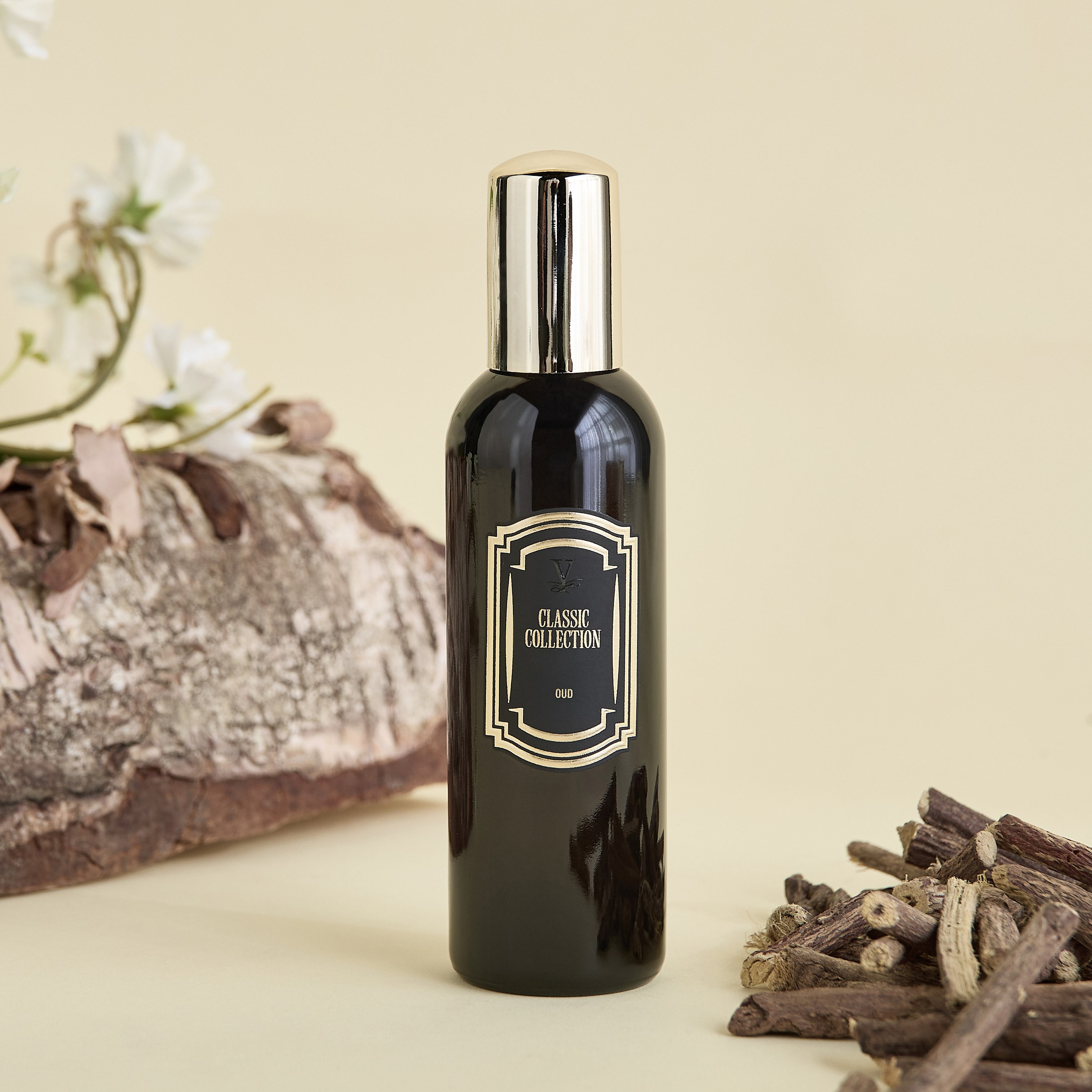 بخاخ معطر للغرف كلاسيك عود - فيلا هيرمانوس - 100 مل-household-homefragrance-homesprays-image-1
