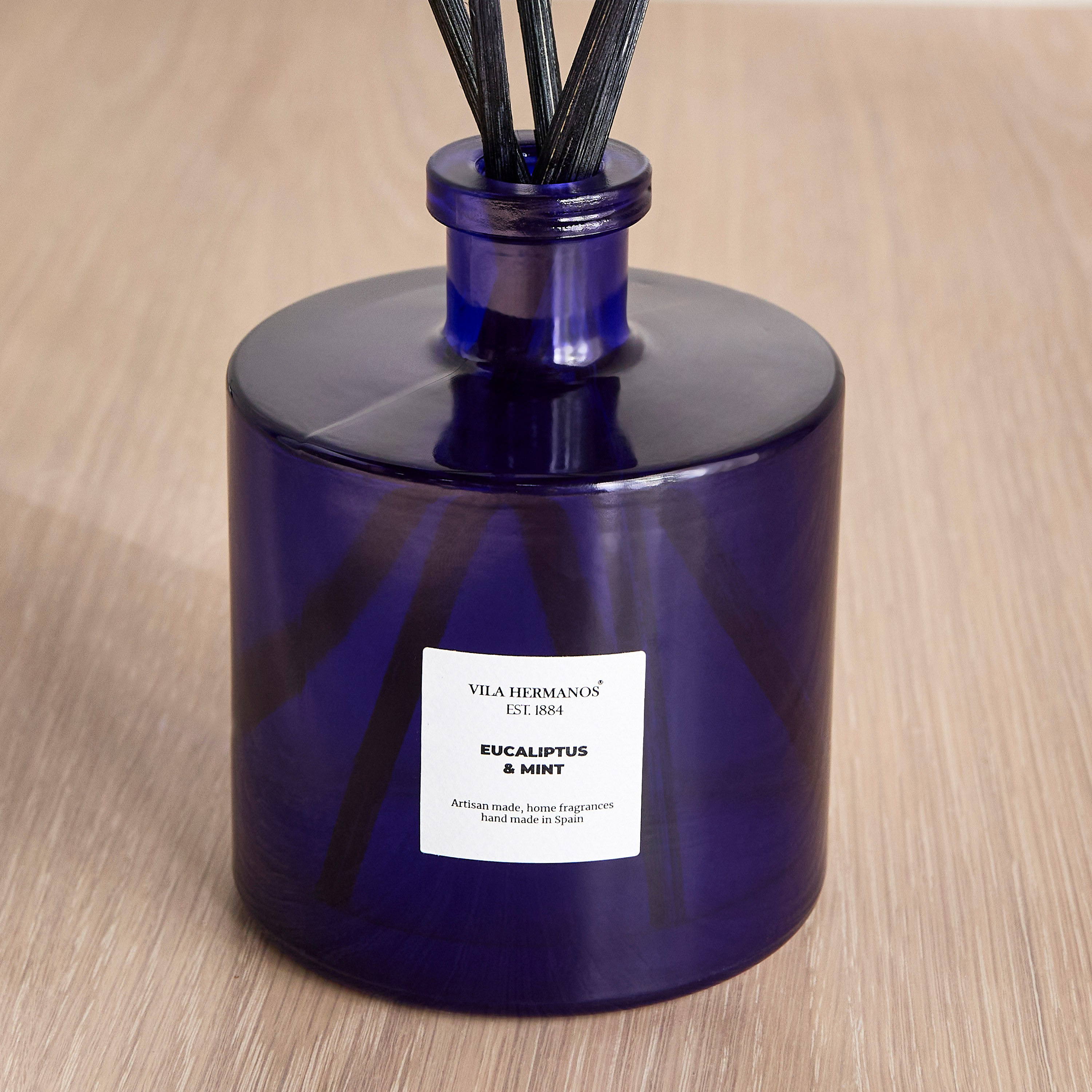 موزع عطور بالأعواد برائحة الأوكالبتوس والنعناع - فيلا هيرمانوس - 500 مل-household-homefragrance-reeddiffusers-image-3