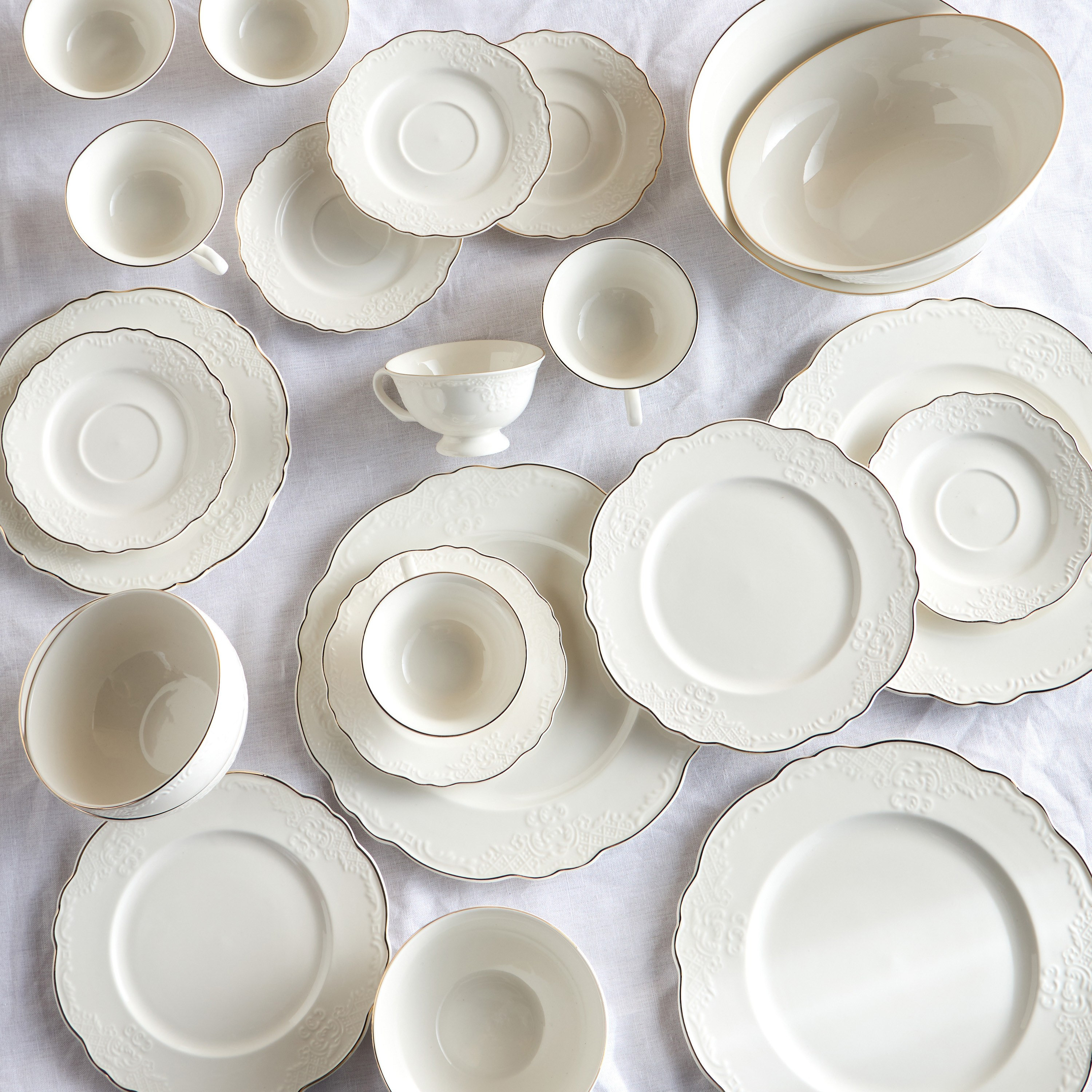 Silia 32-Piece New Bone China Dinner Set - Serves 6-household-dining-dinnerware-dinnersets-image-1