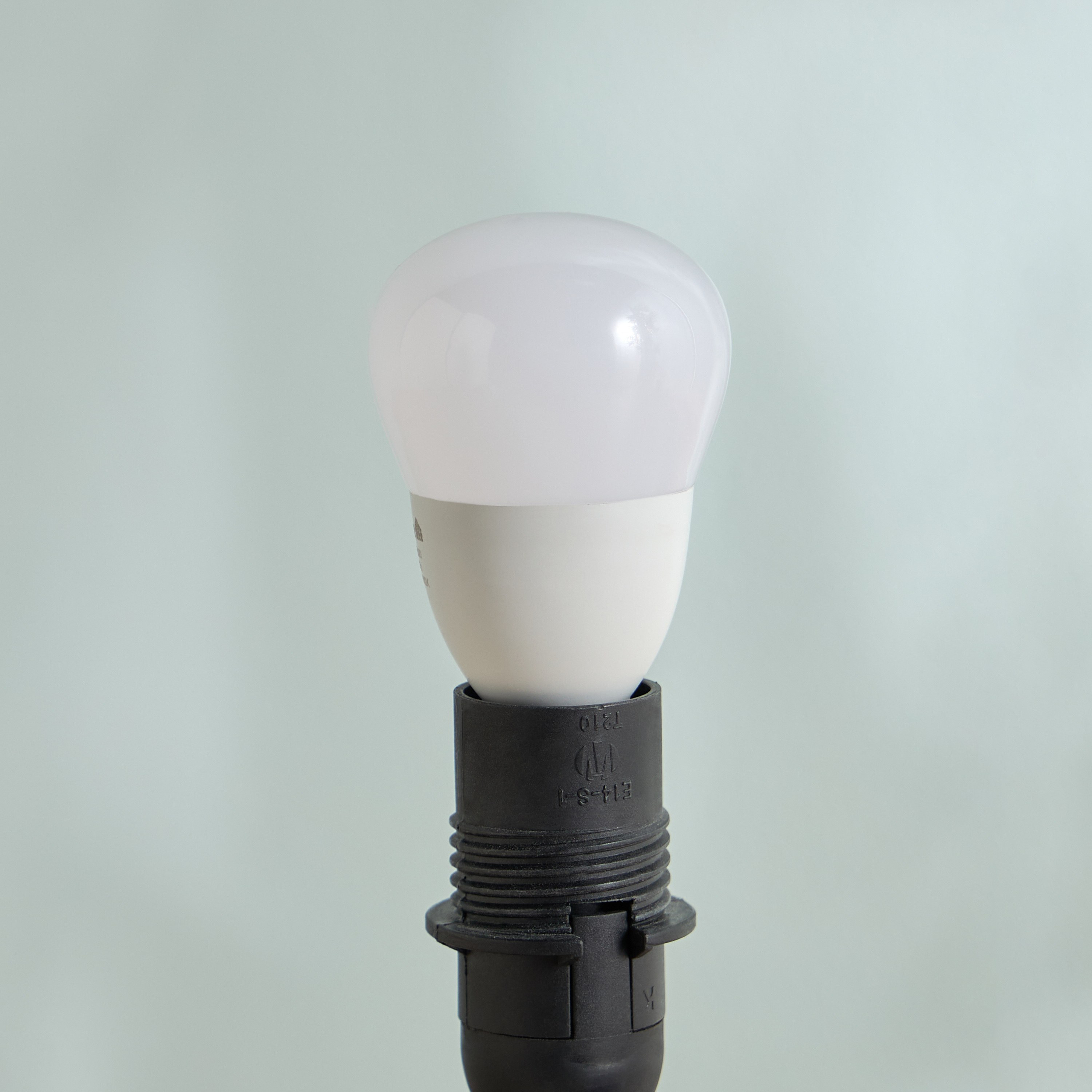 P45 Golf LED Bulb - E14 4W 420 Lumen Frosted Warm White-household-lighting-bulbsandbatteries-bulbs-image-2