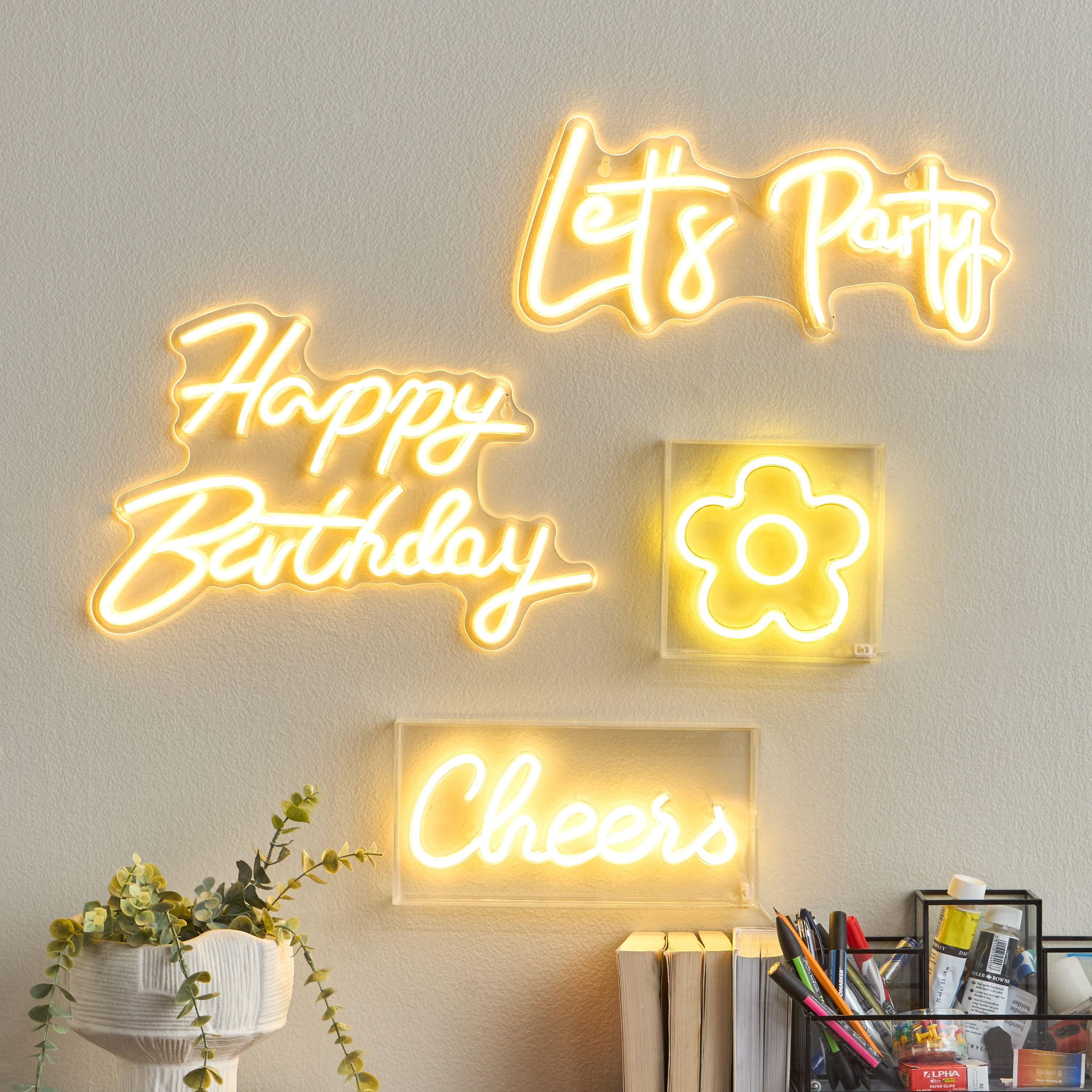 Daisy USB Operated LED Neon Light Box-household-lighting-decorativelighting-noveltylights-image-4