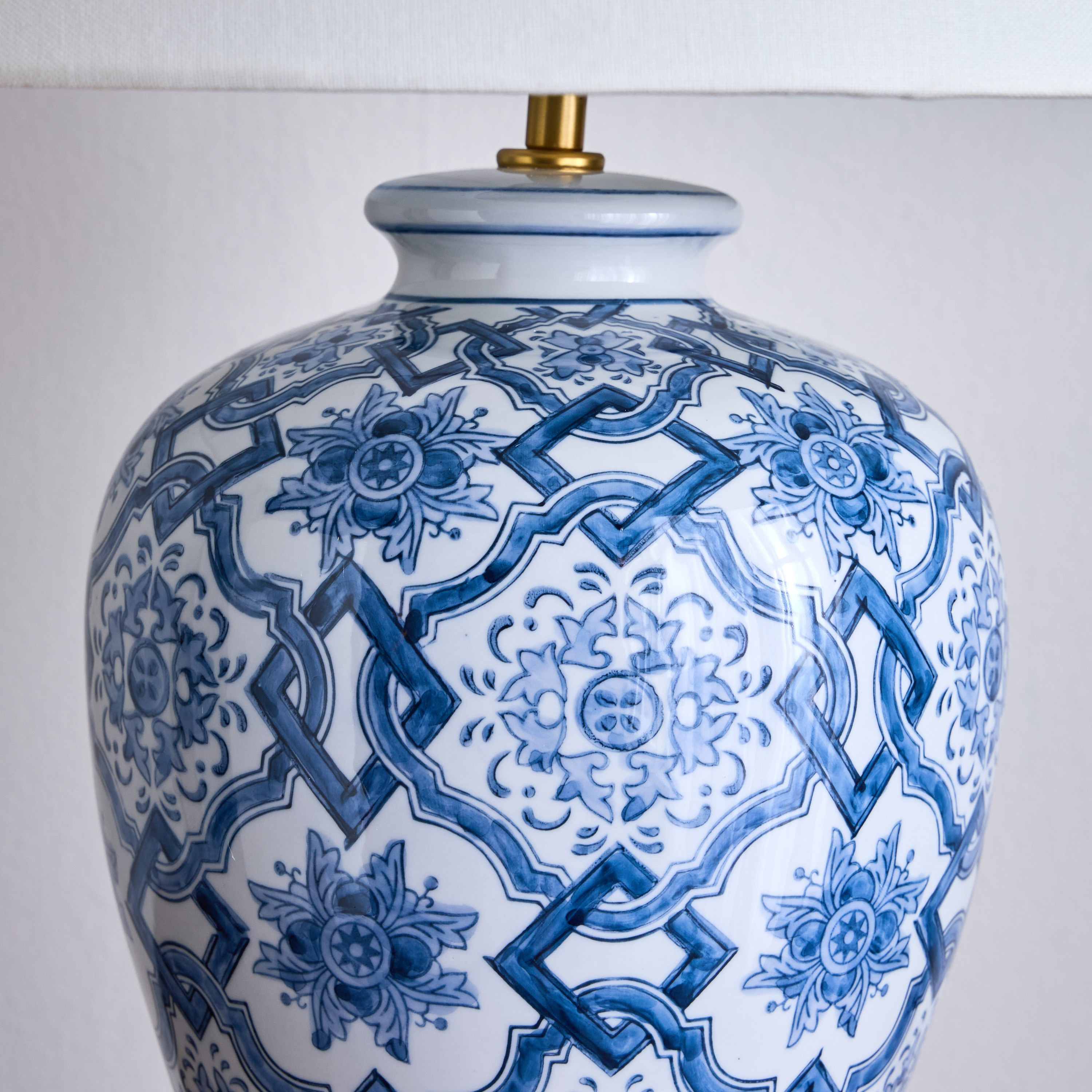 Macaria Ceramic Table Lamp - 72 cm-household-lighting-tableanddesklamps-image-3