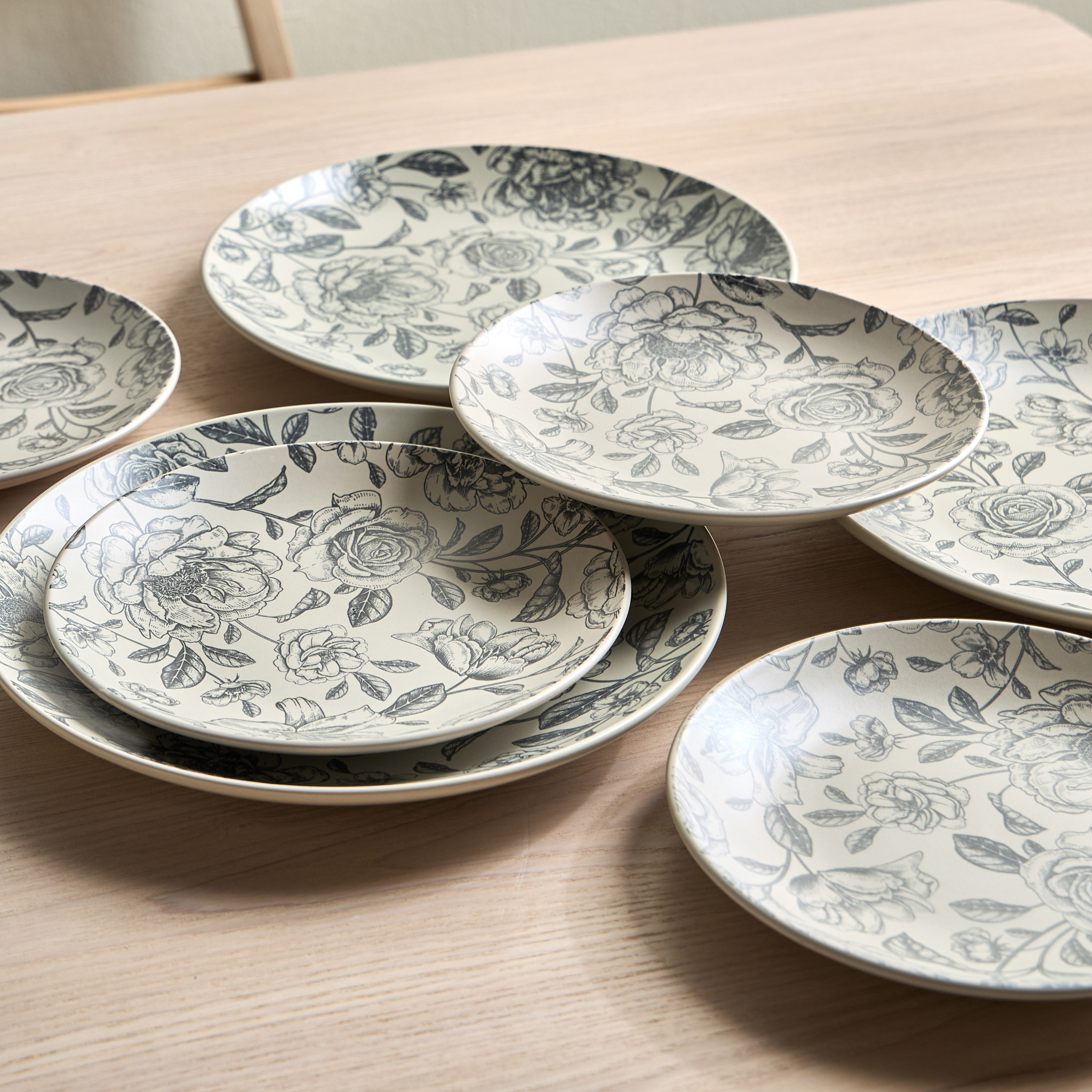 Feuille 12-Piece Stoneware Dinner Set - Serves 4-household-dining-dinnerware-dinnersets-image-2
