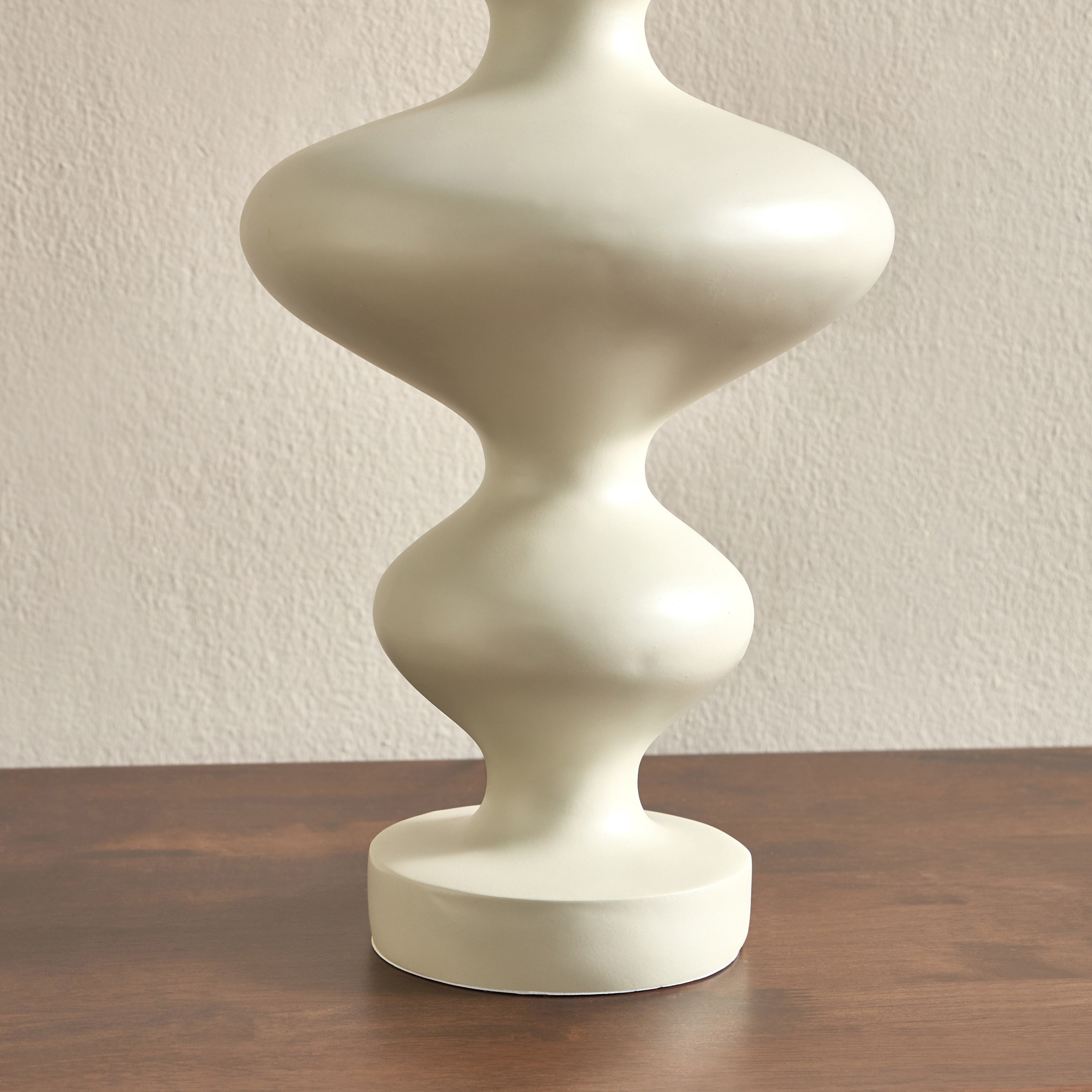 Callie Polyresin Table Lamp - 67 cm-household-lighting-tableanddesklamps-image-4