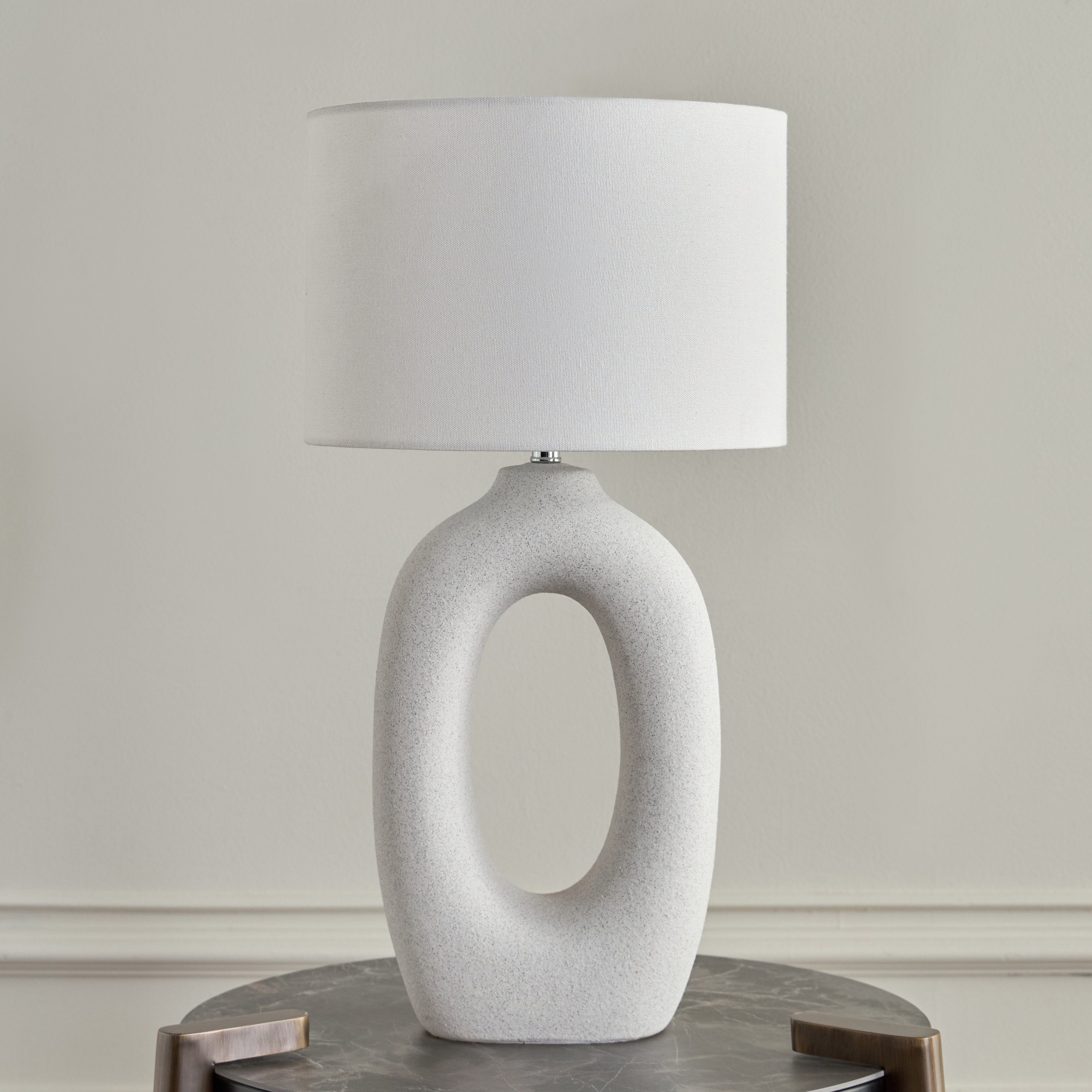Cooper Ceramic Table Lamp - 61 cm-household-lighting-tableanddesklamps-image-1