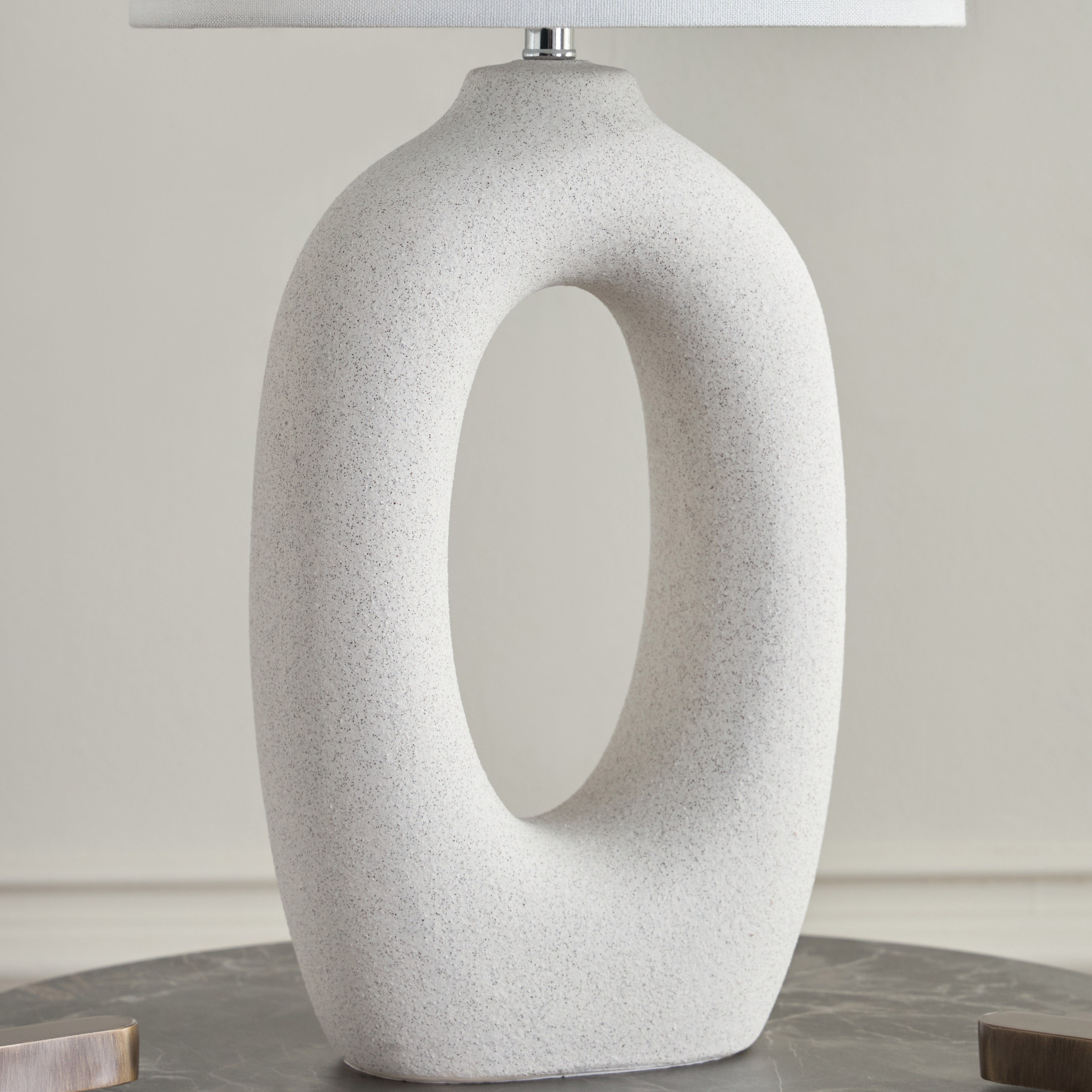 Cooper Ceramic Table Lamp - 61 cm-household-lighting-tableanddesklamps-image-4
