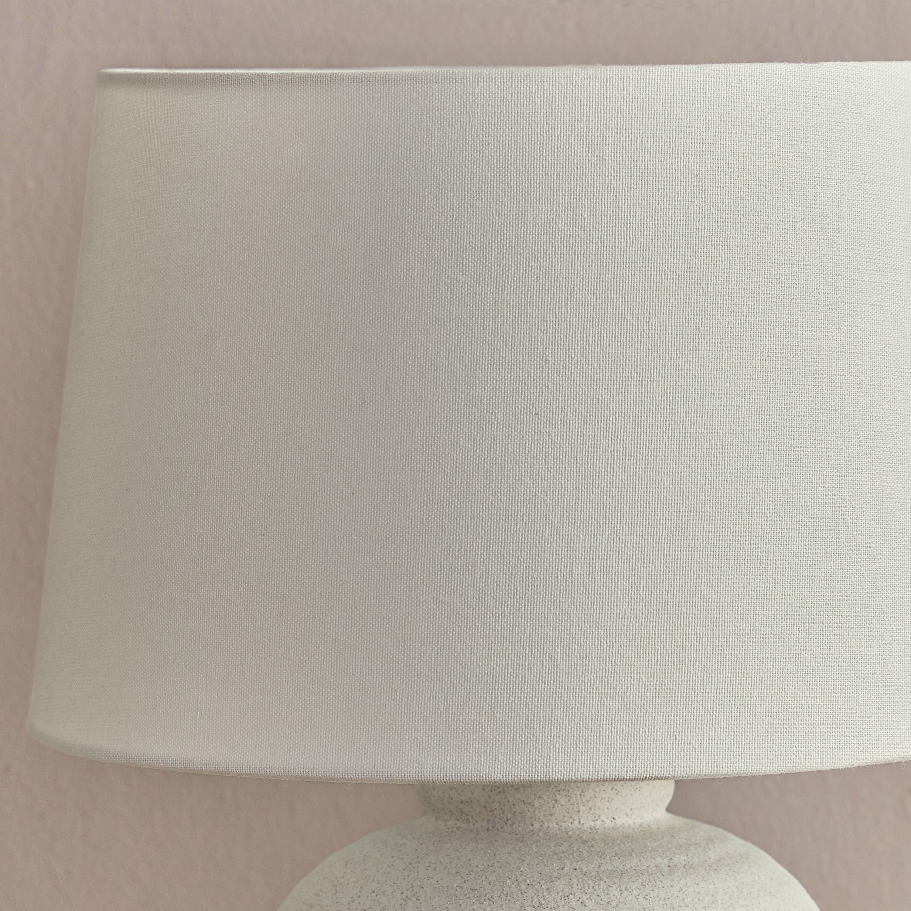 Beckham Ceramic Table Lamp - 65 cm-household-lighting-tableanddesklamps-image-3