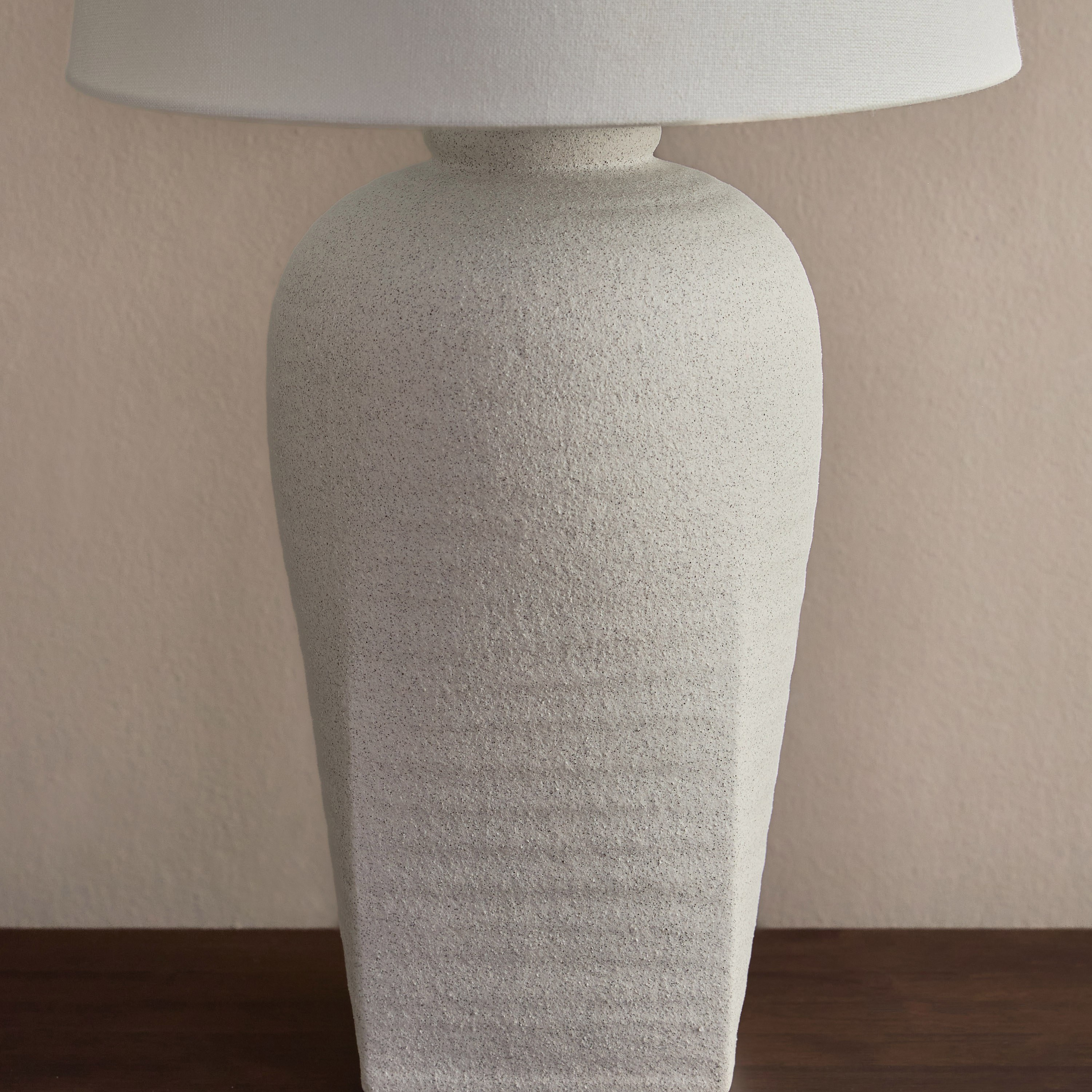 Beckham Ceramic Table Lamp - 65 cm-household-lighting-tableanddesklamps-image-4
