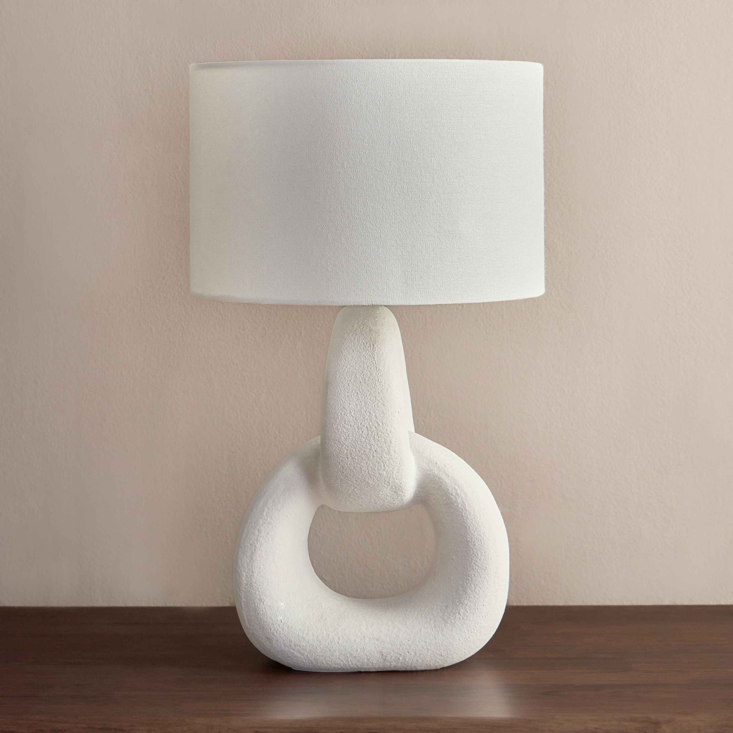 Reese Ceramic Table Lamp - 59 cm-household-lighting-tableanddesklamps-image-1