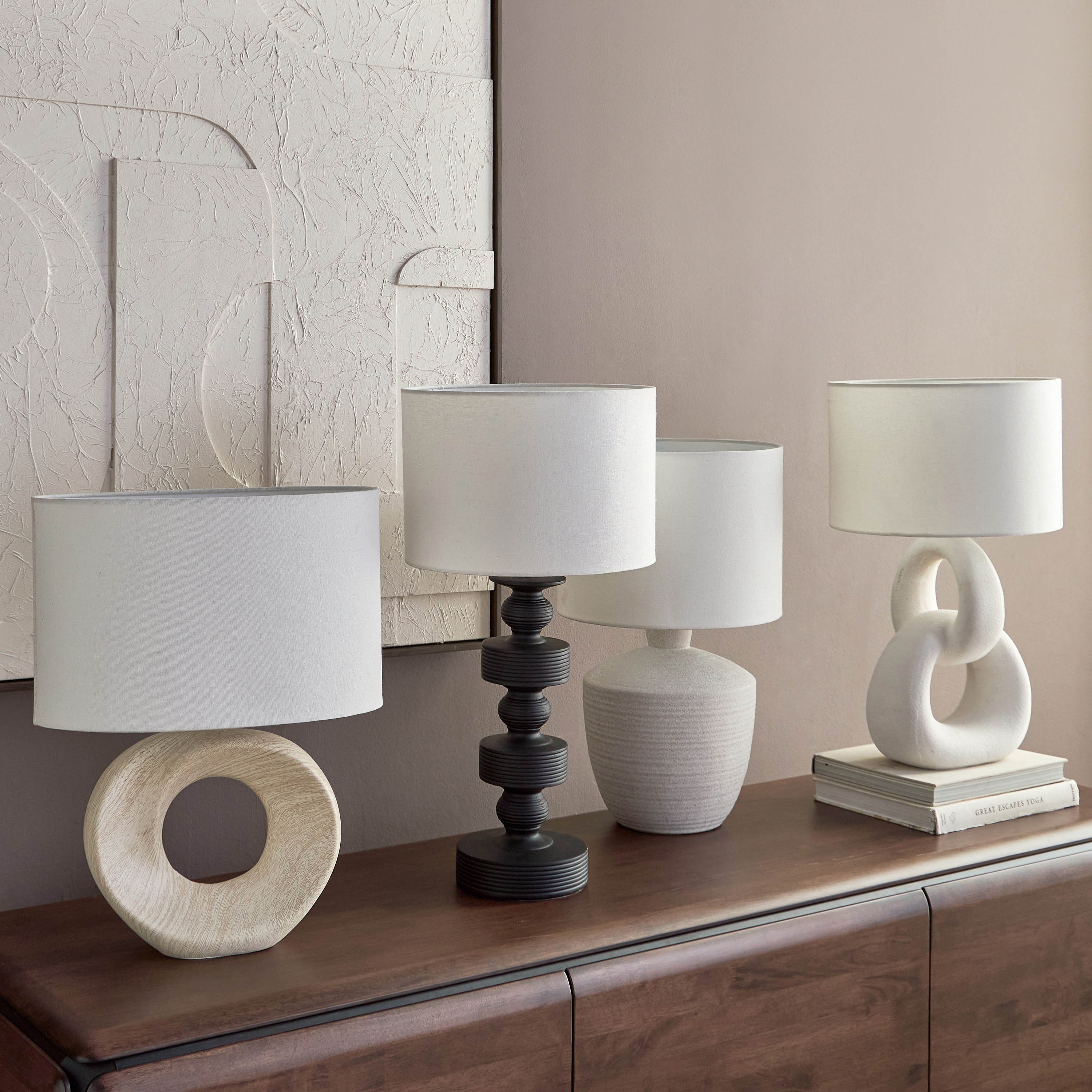 Reese Ceramic Table Lamp - 59 cm-household-lighting-tableanddesklamps-image-5