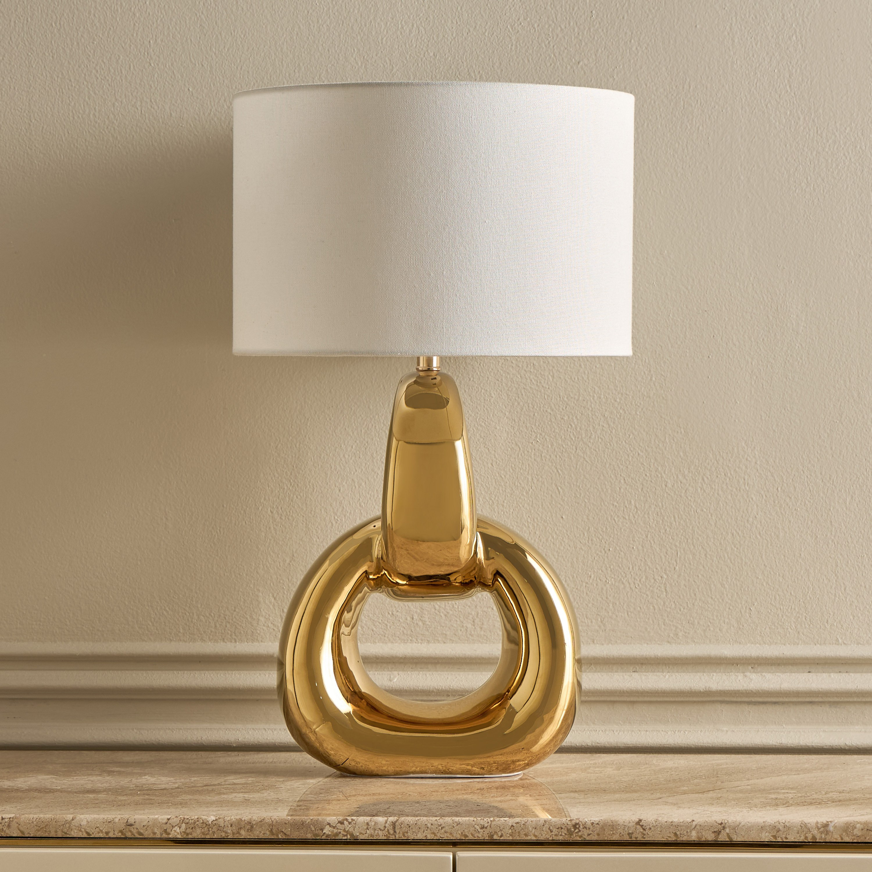 Reese Ceramic Table Lamp - 59 cm-household-lighting-tableanddesklamps-image-1