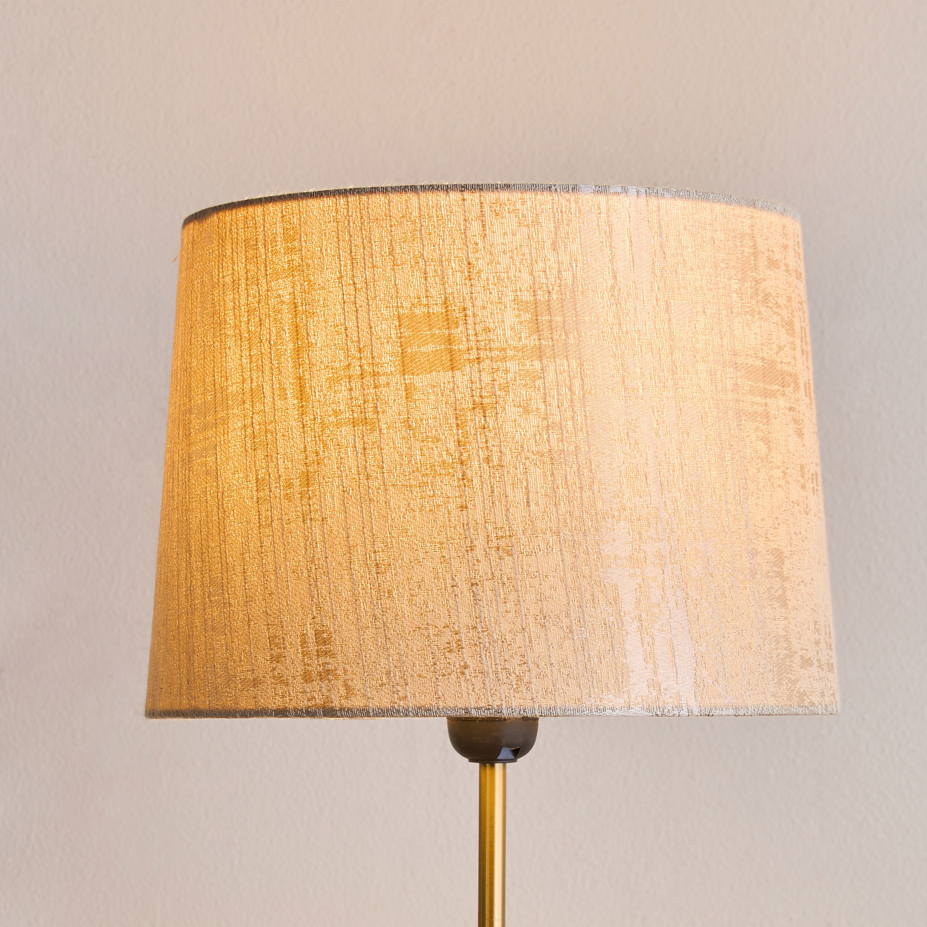 Mix and Match Lamp Shade with Reversible Gimble - 20 cm-household-lighting-tableanddesklamps-image-2
