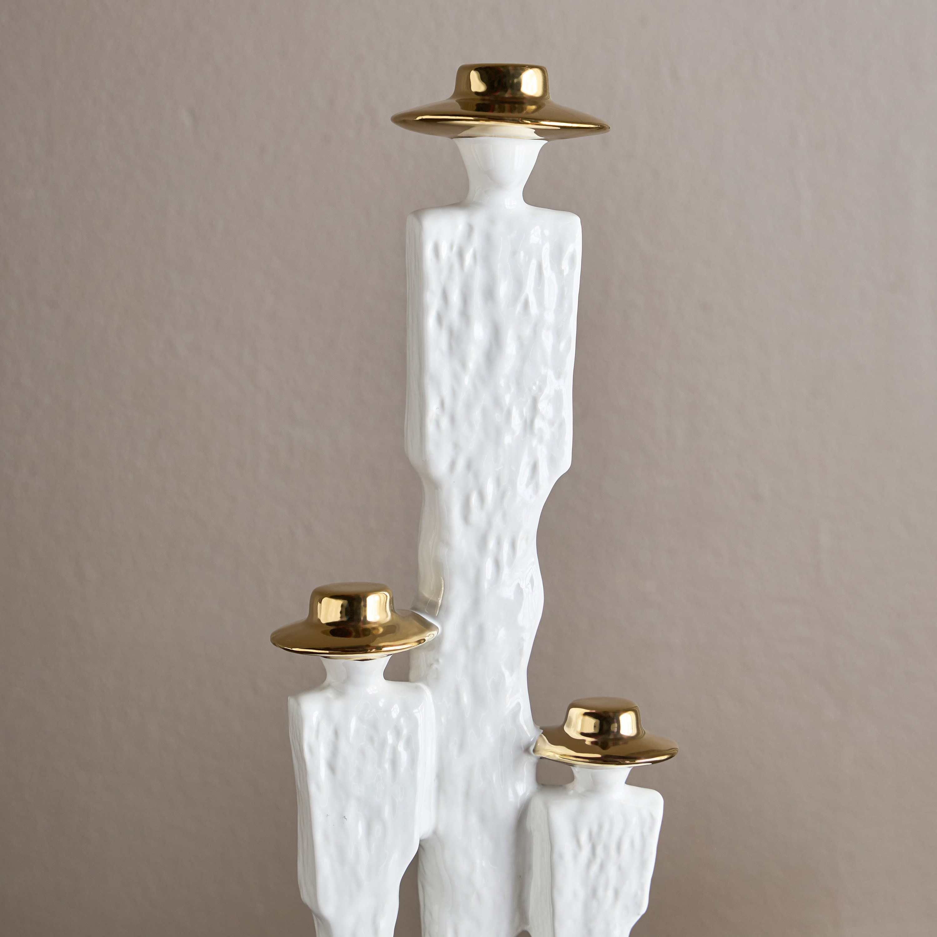 Abbey Decorative Figurine-household-decor-decorativeobjectsandsculptures-image-3