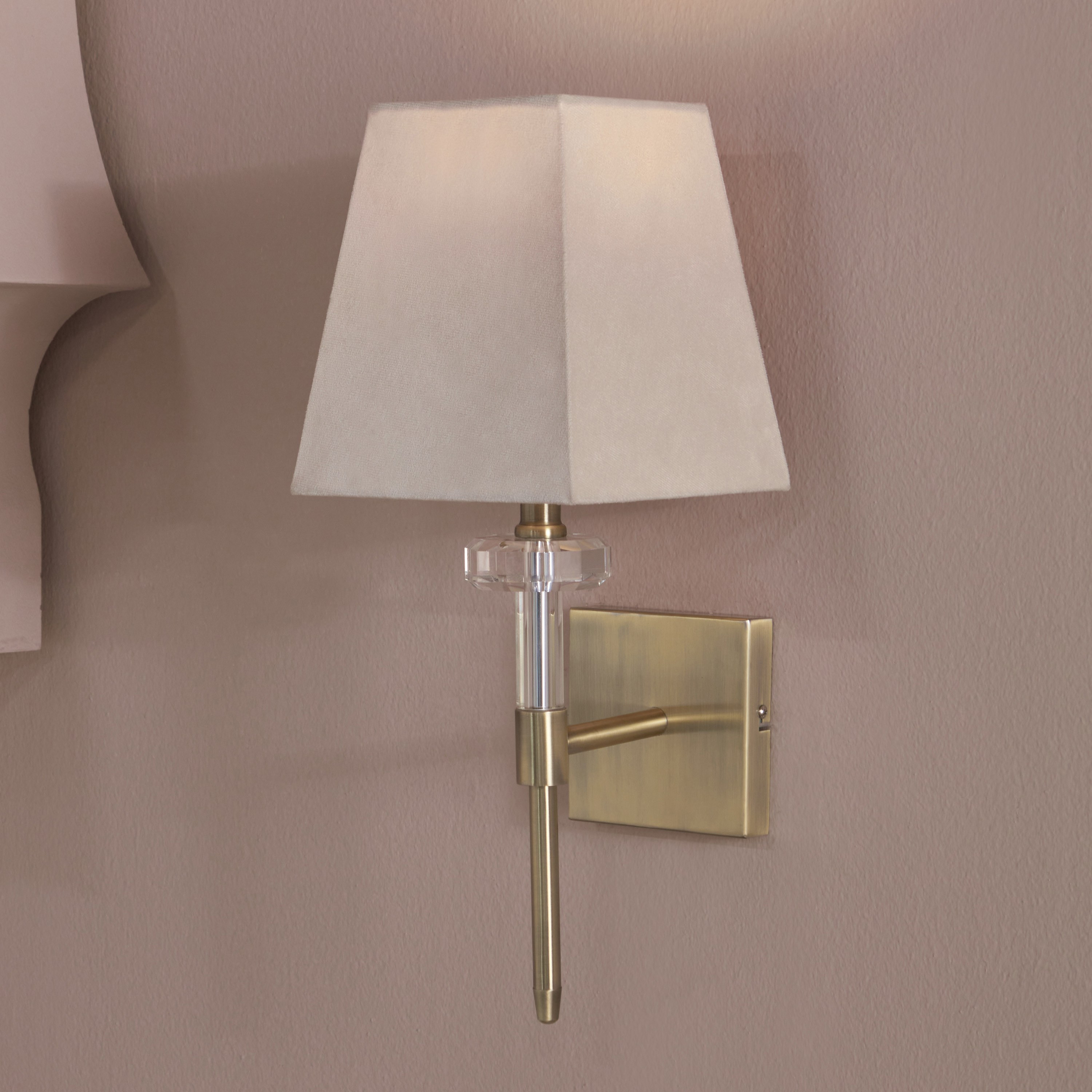 Amelie Metal Wall Lamp
