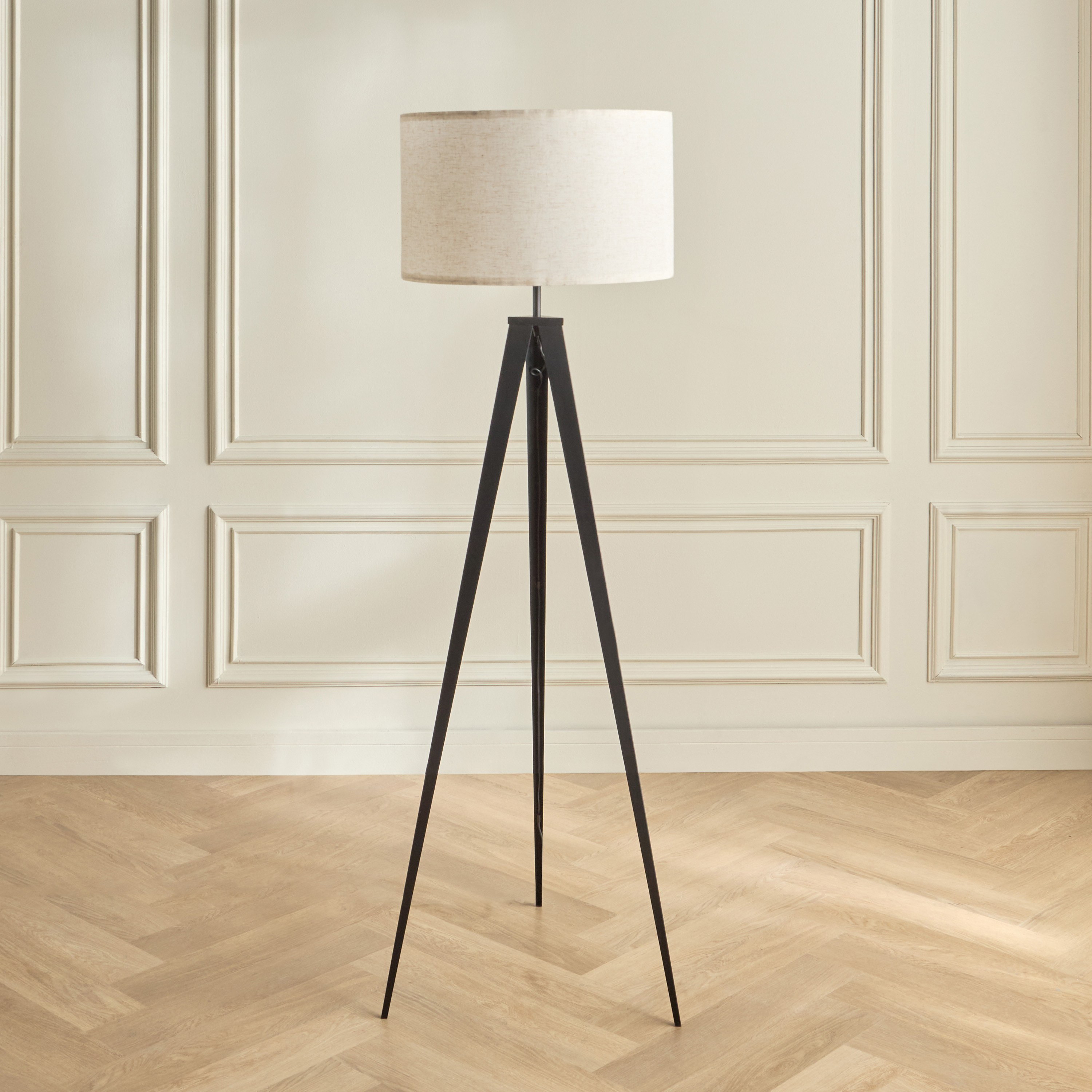 مصباح أرضية معدن ثلاثي القوائم - فالكو-household-lighting-floorlamps-image-1