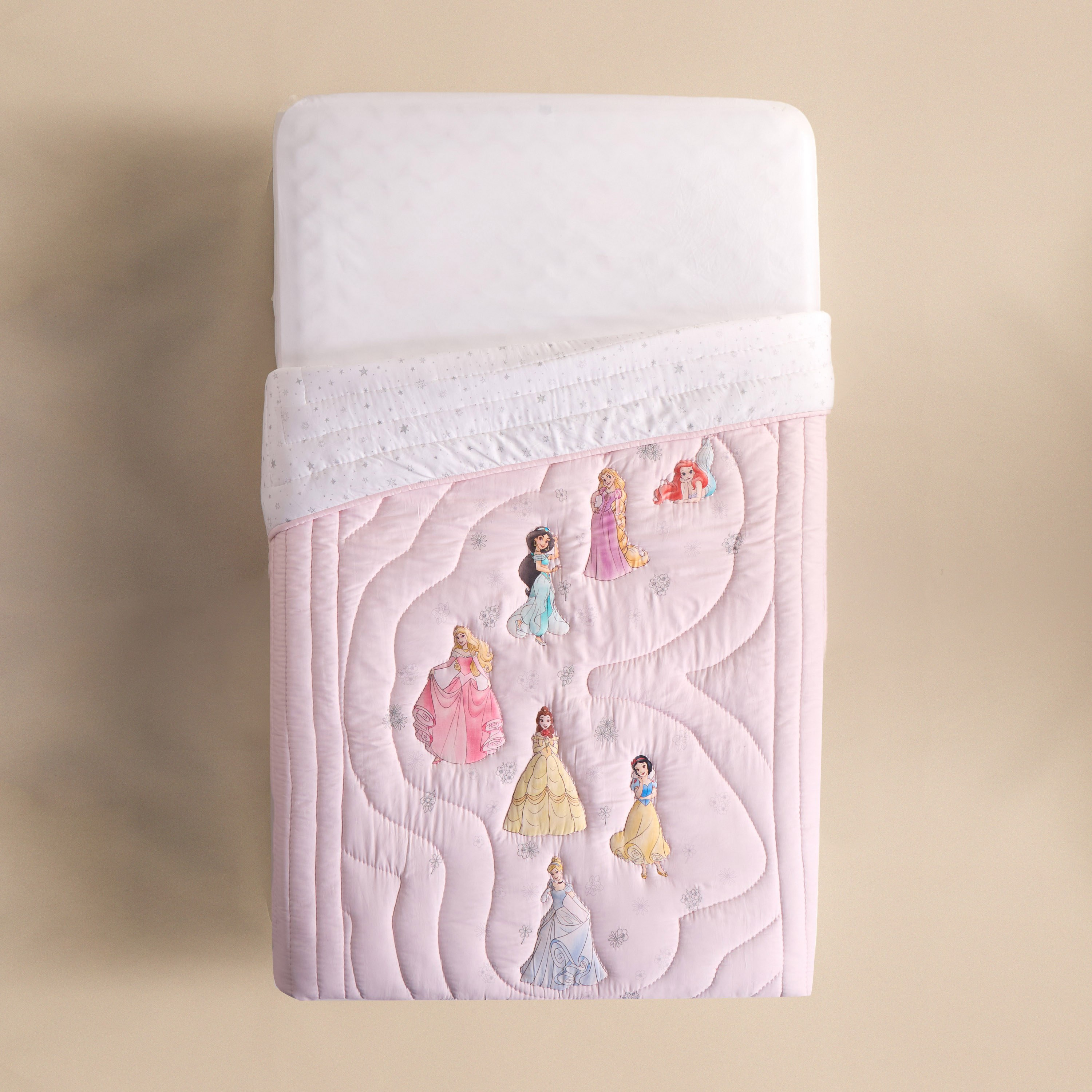 Disney Royal Princess Cotton Quilt - 160x220 cm-babyandkids-beddingandwindows-bedding-blanketsandquilts-image-3