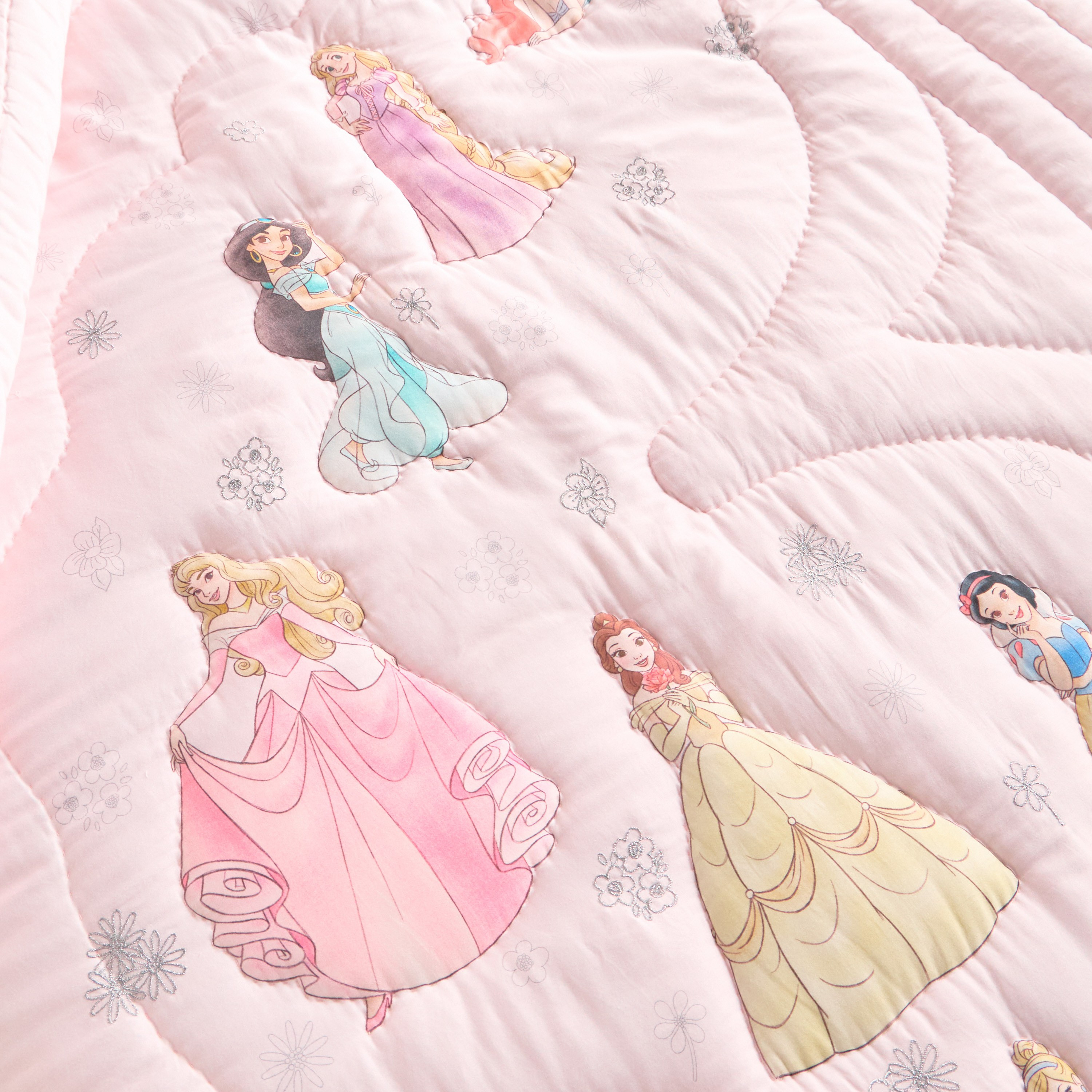 Disney Royal Princess Cotton Quilt - 160x220 cm-babyandkids-beddingandwindows-bedding-blanketsandquilts-image-4