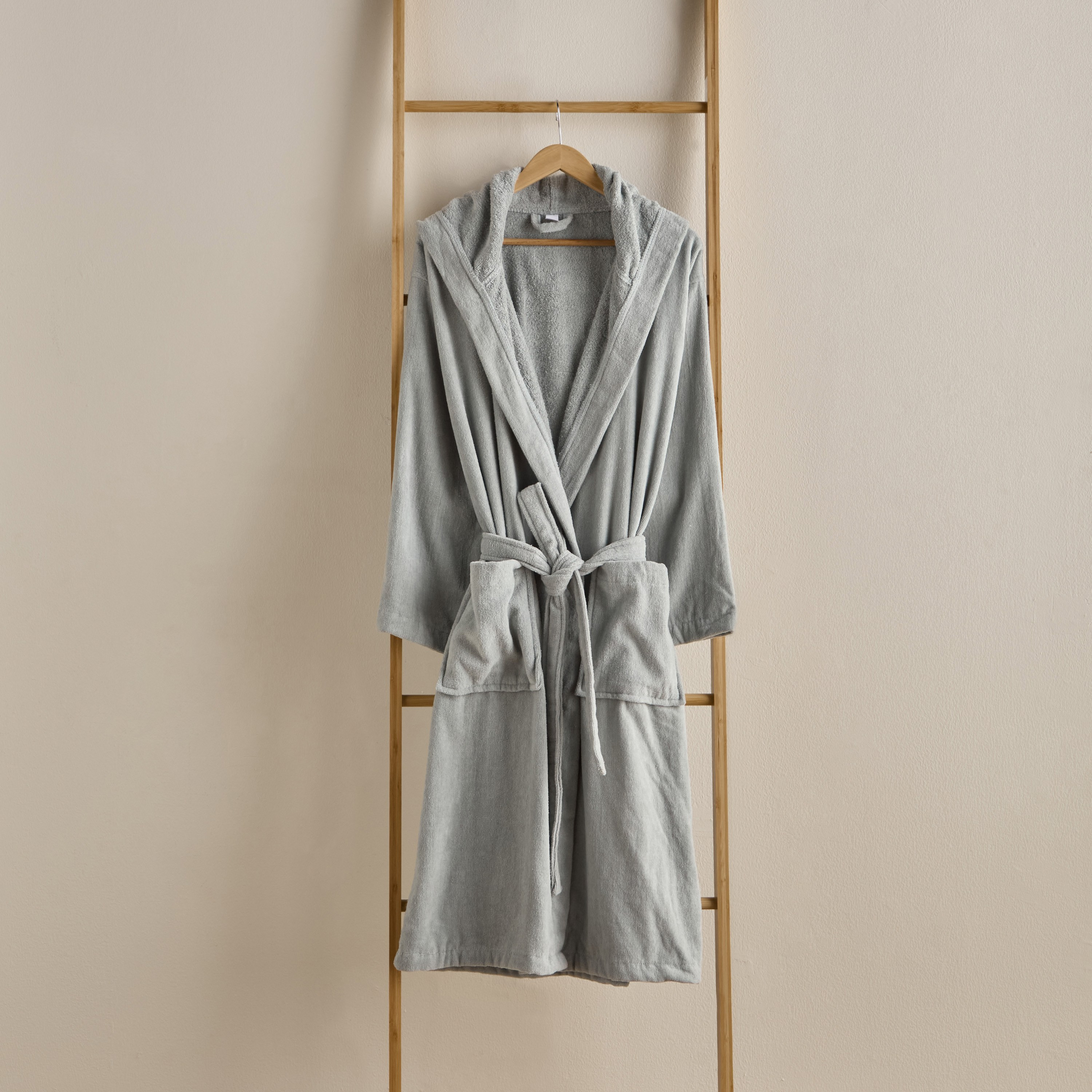 Velour Bathrobe - Large-household-bathandlaundry-bathlinen-bathrobesandslippers-bathrobes-image-1