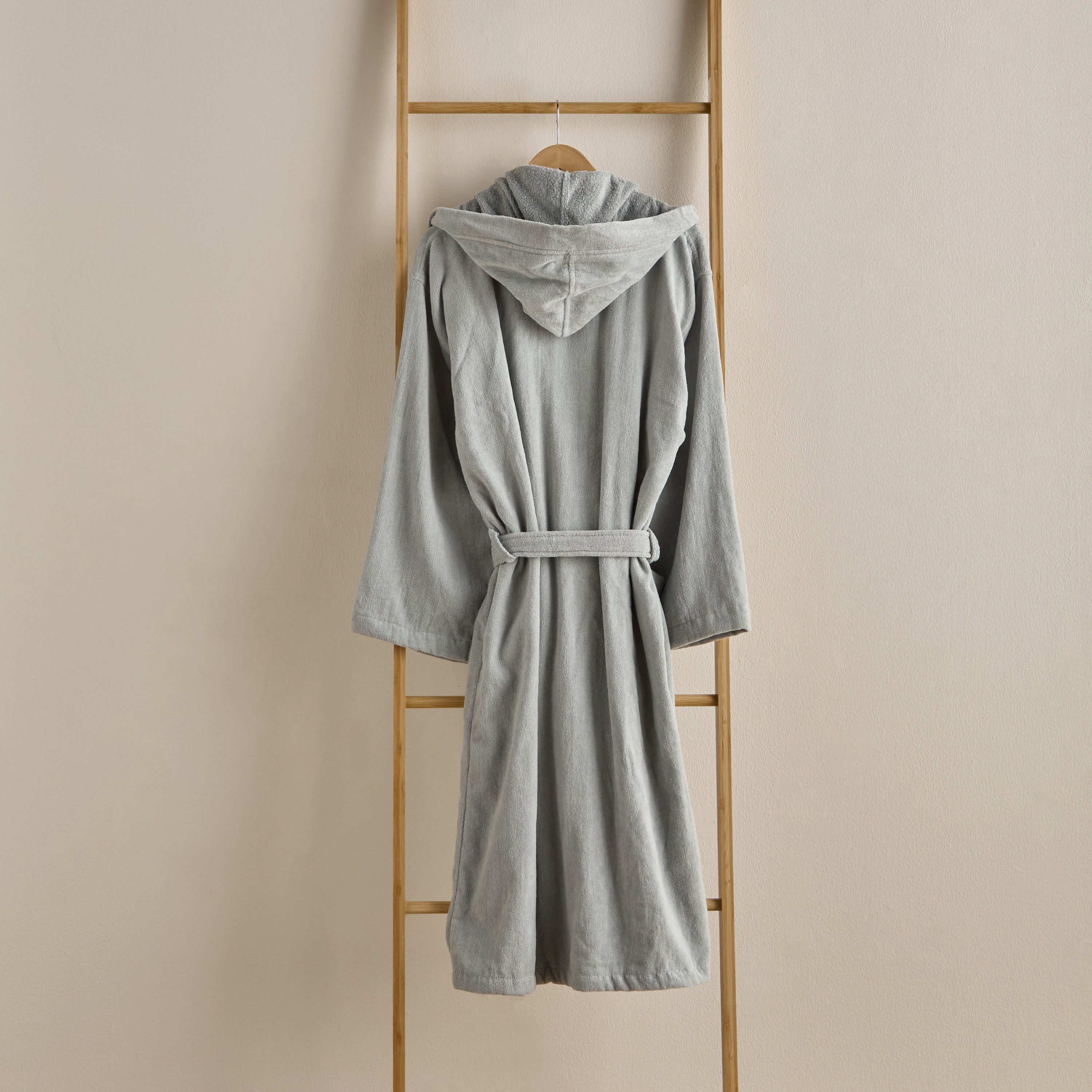 Velour Bathrobe - Large-household-bathandlaundry-bathlinen-bathrobesandslippers-bathrobes-image-2