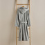 روب حمام مخملي بقبعة - متوسط-household-bathandlaundry-bathlinen-bathrobesandslippers-bathrobes-image-3
