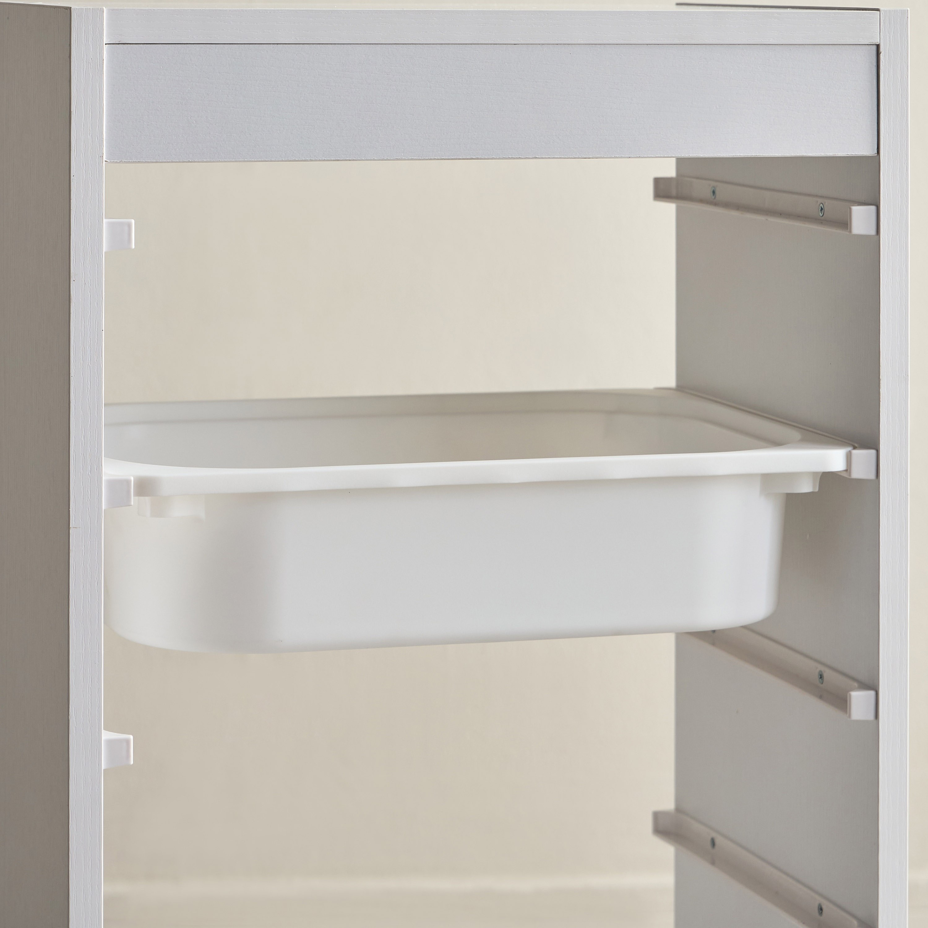 Ollie Small Plastic Tray - 42x30x10 cm