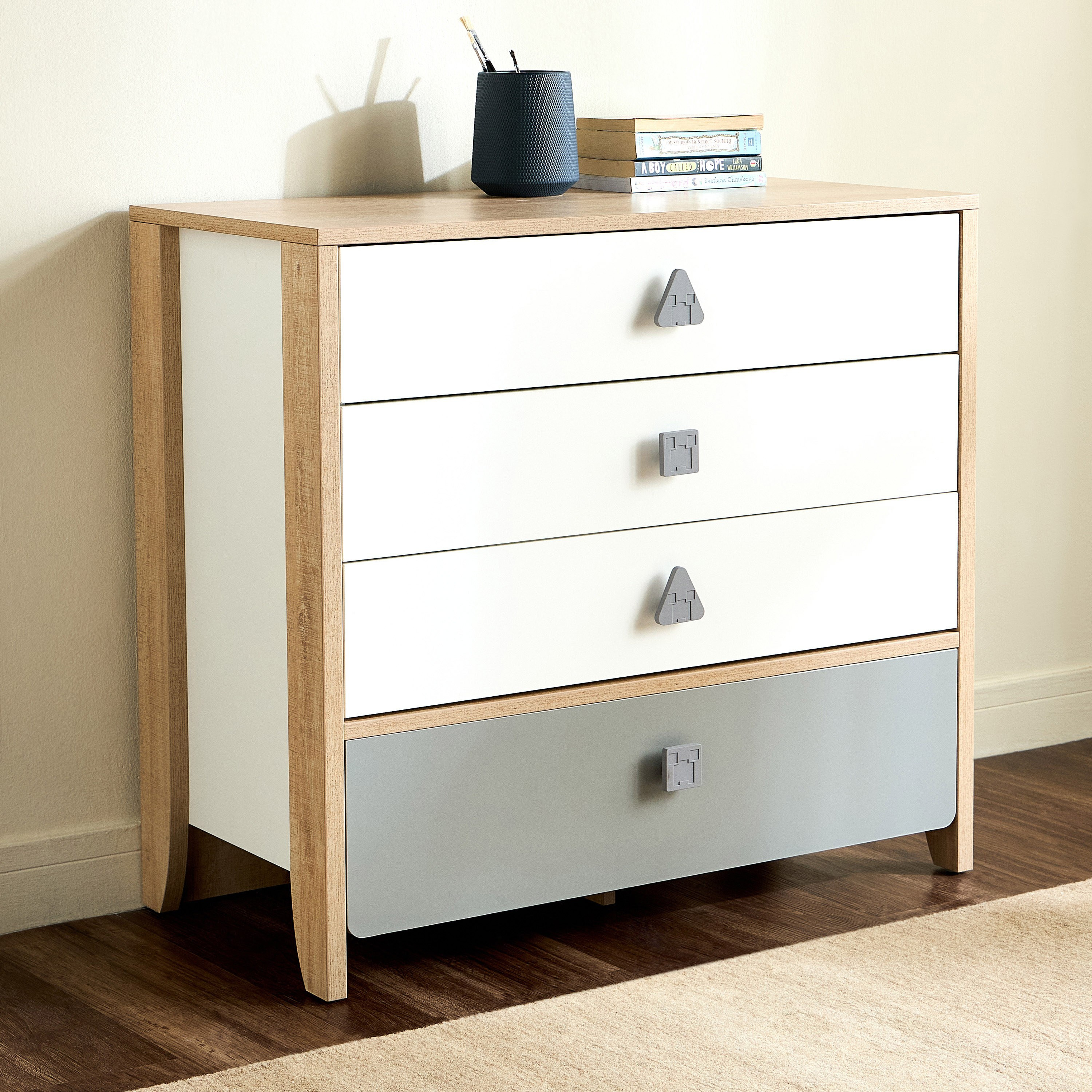 Julius Chest of 4-Drawers
