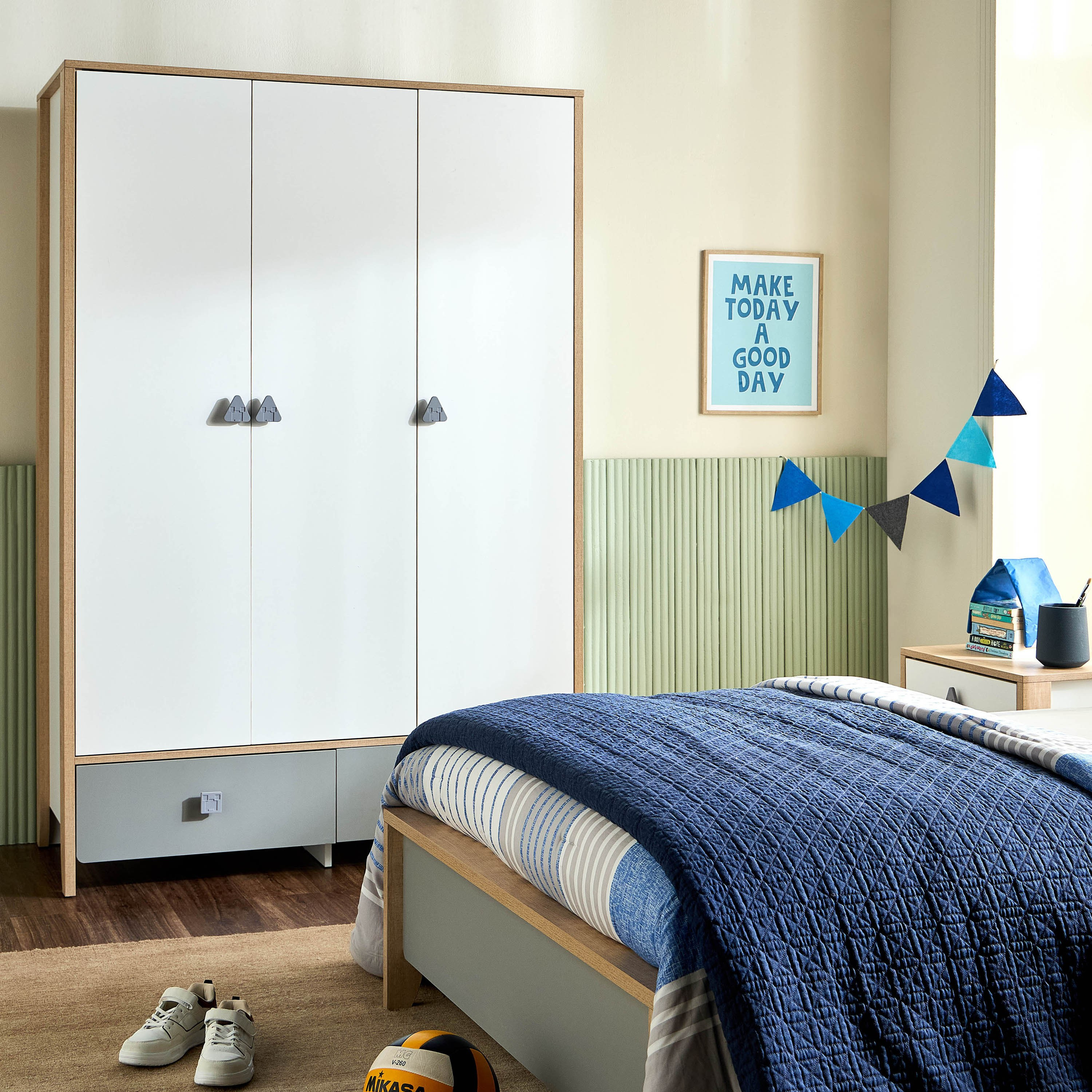 Julius 3-Door Wardrobe-babyandkids-roomfurniture-wardrobes-image-9