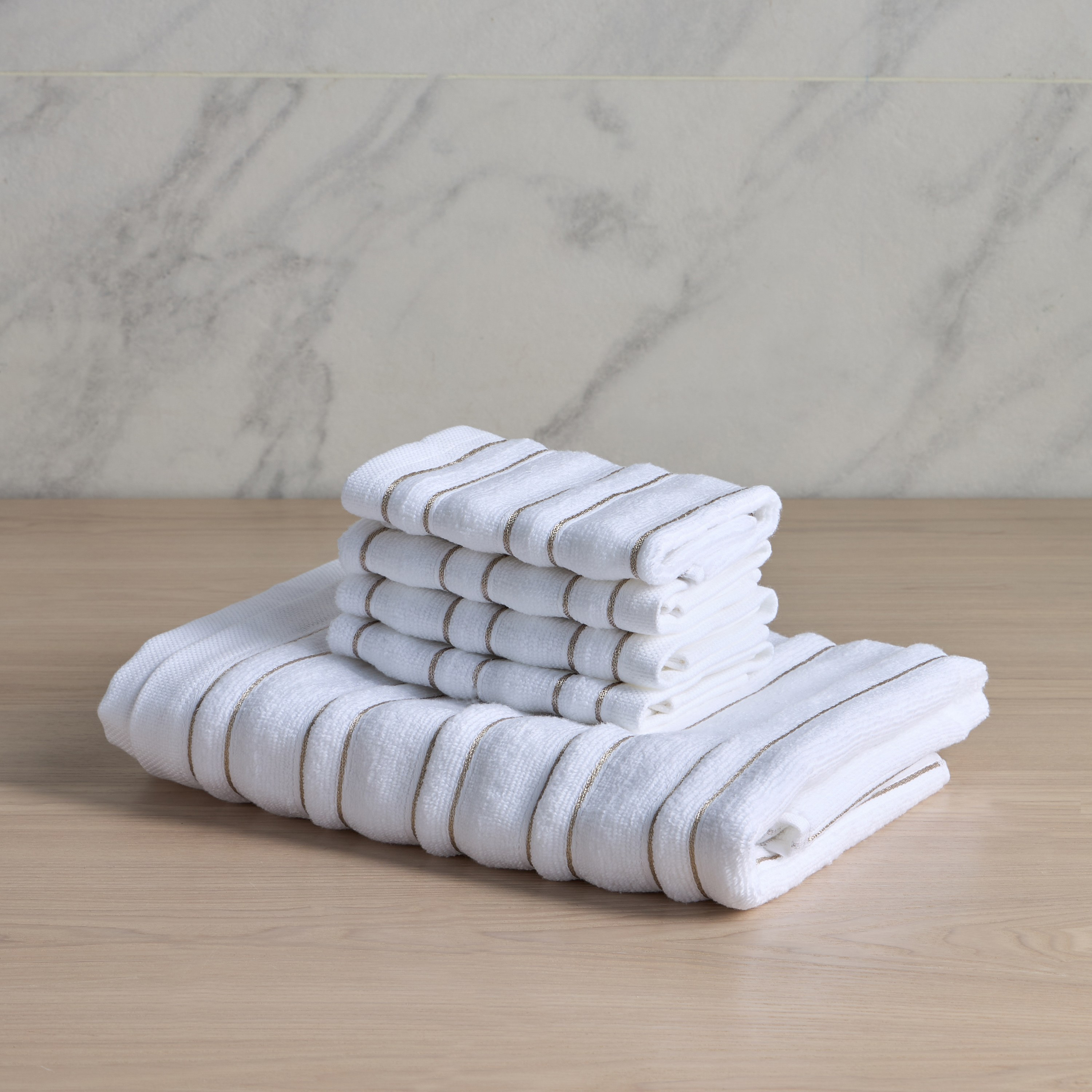 منشفة حمام من القطن البرتغالي بحجم 450 جرام لكل متر مربع - بليس - 70x140 سم-household-bathandlaundry-bathlinen-towels-image-4