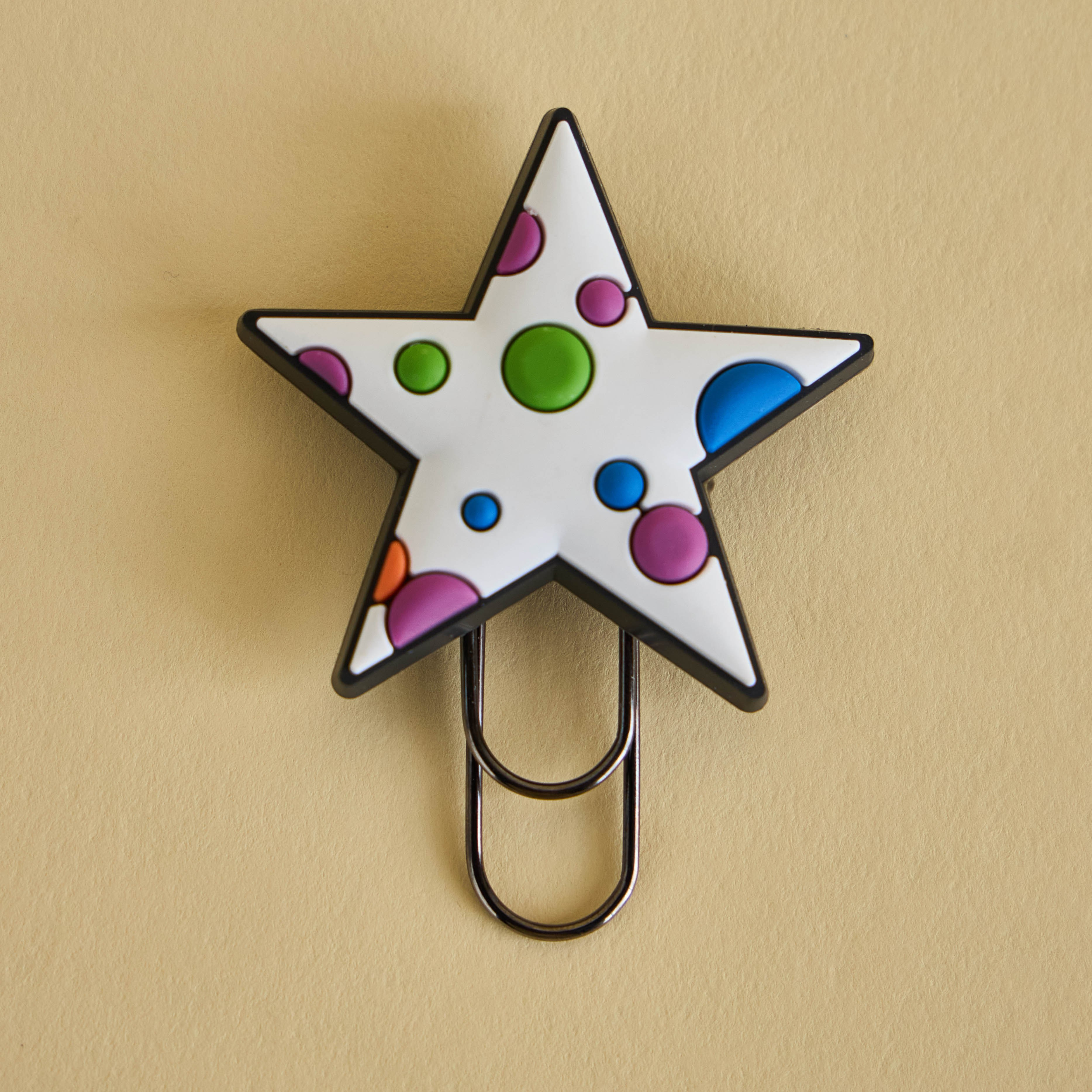 علامة مرجعية للكتب بتصميم نجمة-babyandkids-schoolessentials-stationery-image-1