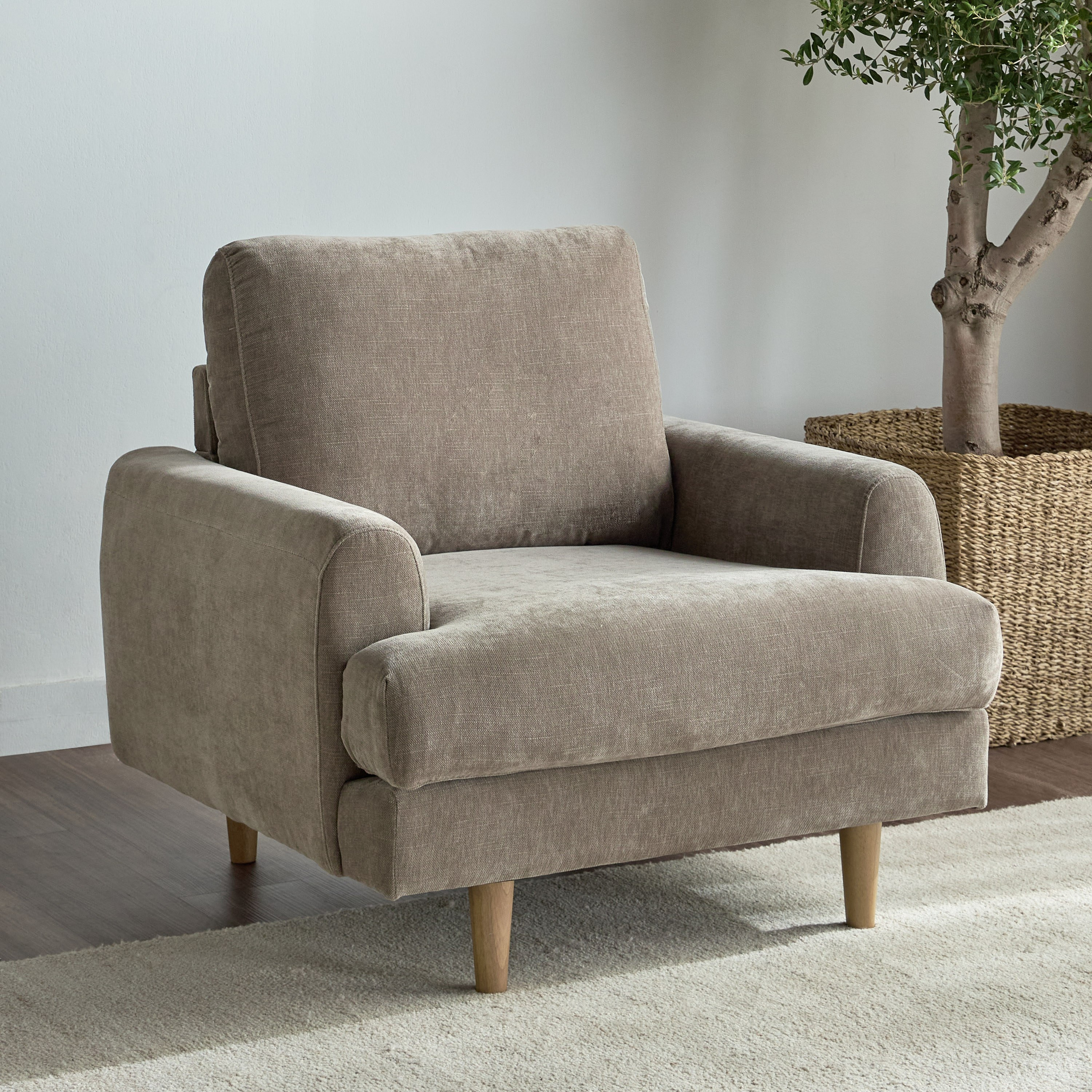 كرسي قماش بمساند ذراعين - ألبان-furniture-sofaandseating-armchairs-image-1