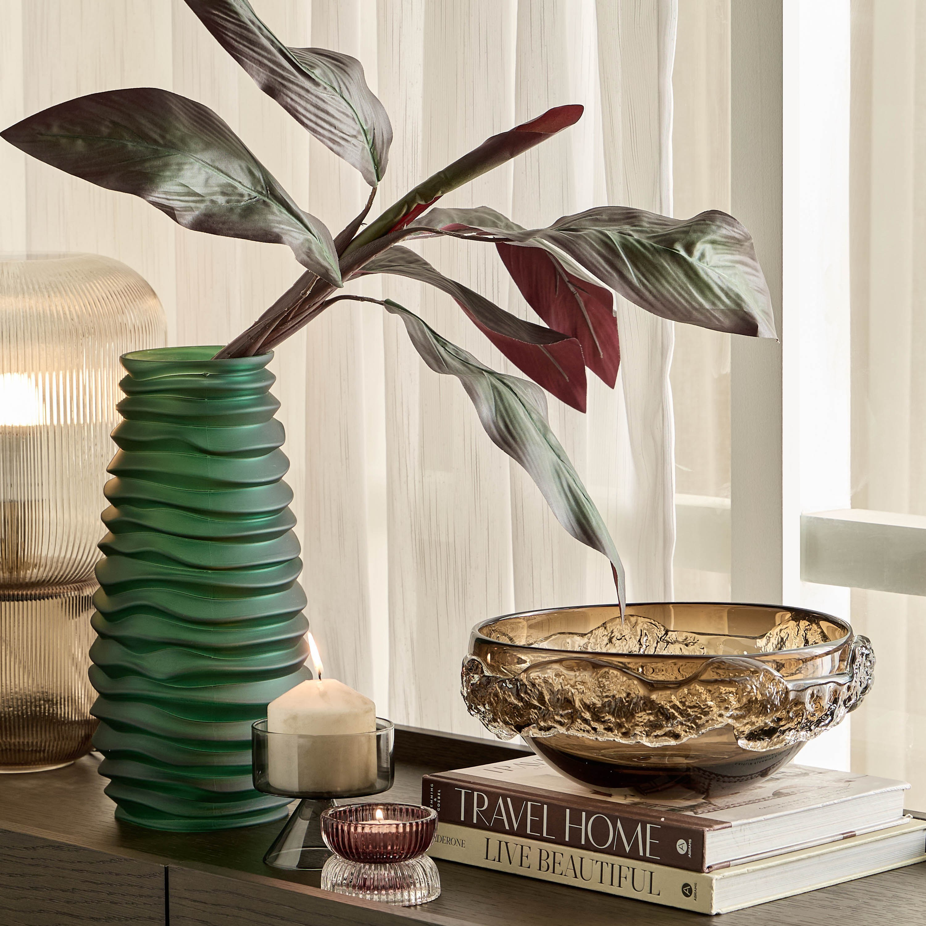 وعاء ديكور زجاج - تمارا - 30x30 سم-household-decor-vasesandbowls-image-3