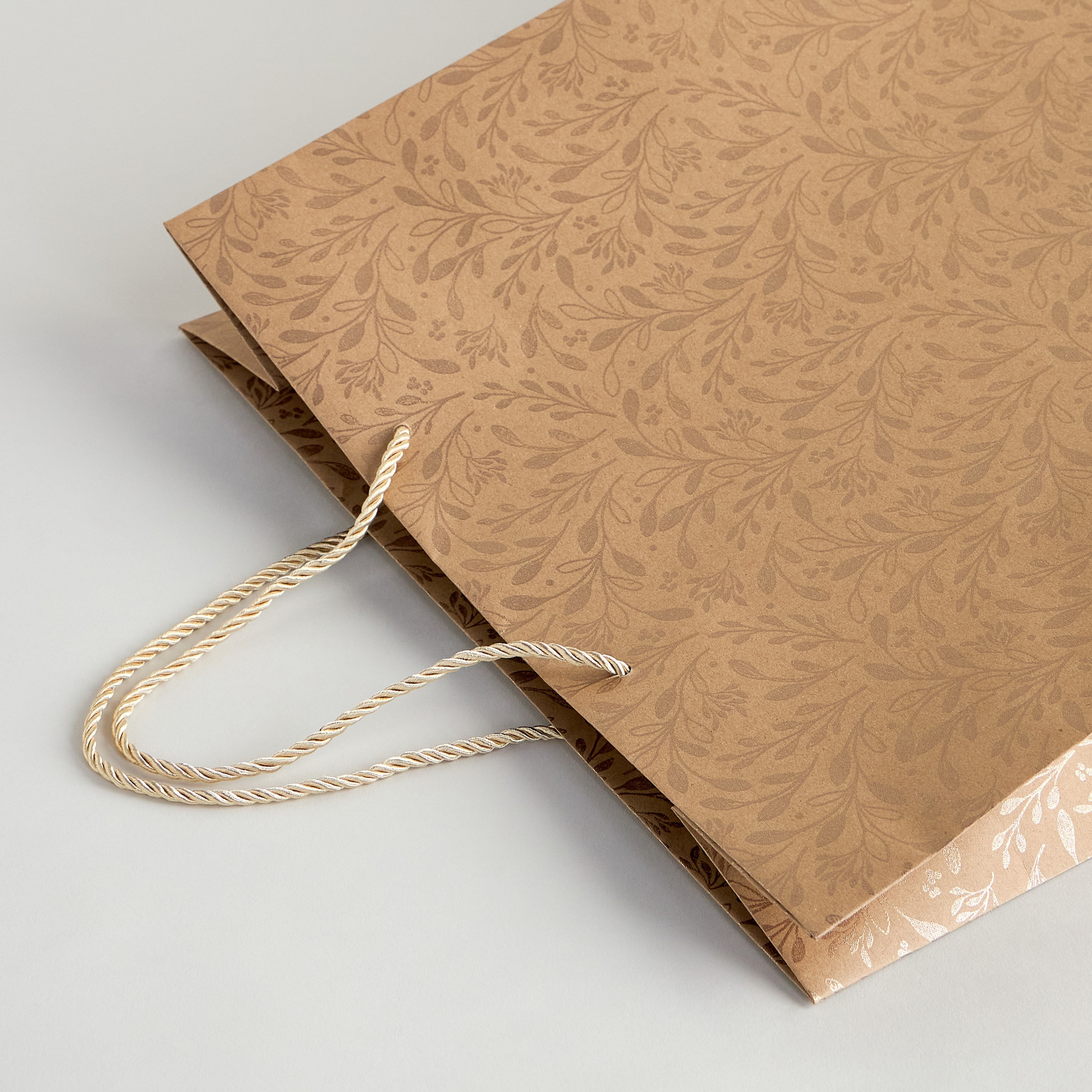 شنطة هدايا ورق - ميرابيل-household-giftingaccessories-accessories-image-2