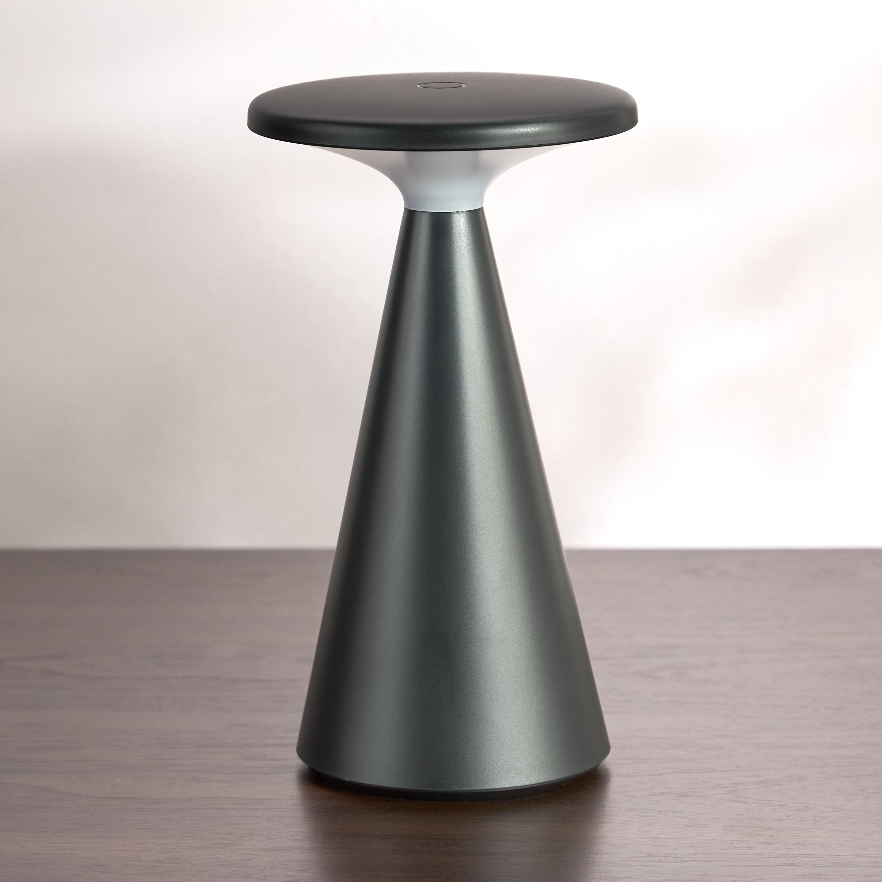 مصباح طاولة - فاجاس - 20 سم-household-lighting-tableanddesklamps-image-1