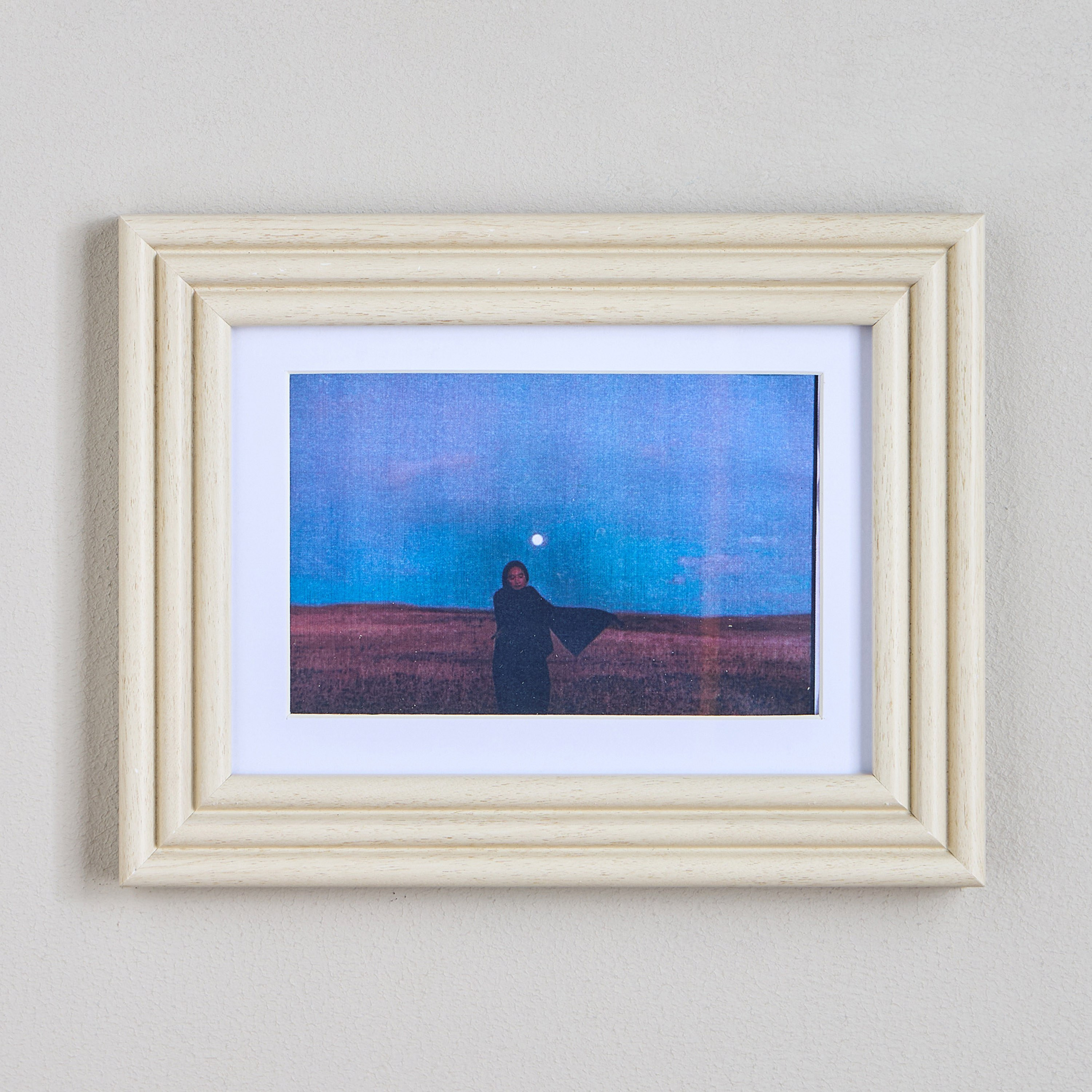 Olivia Matted Photo Frame - 18x13 cm-household-walldecorandmirrors-photoframes-image-3