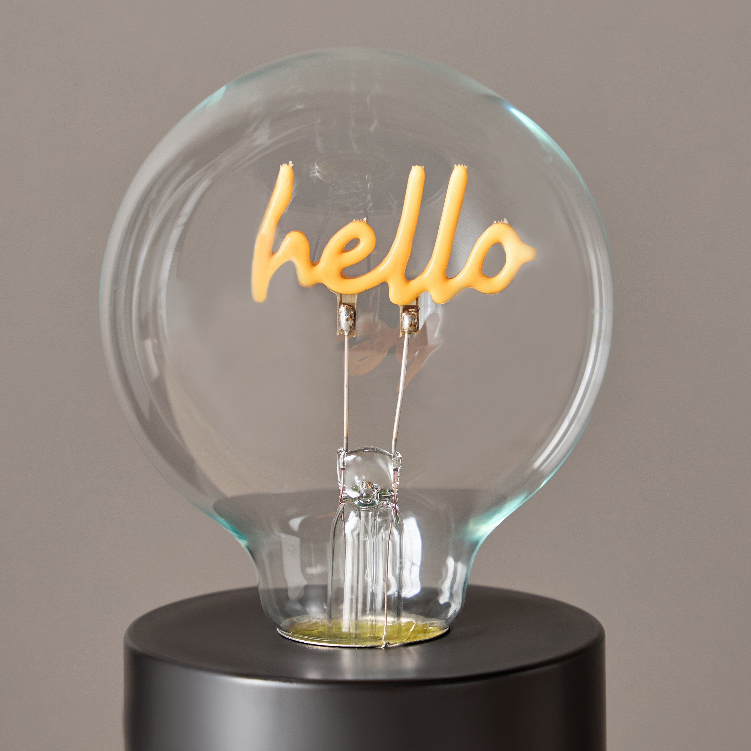 مصباح ديكور بأسلاك إل إي دي بتصميم هاللو-household-lighting-decorativelighting-noveltylights-image-3