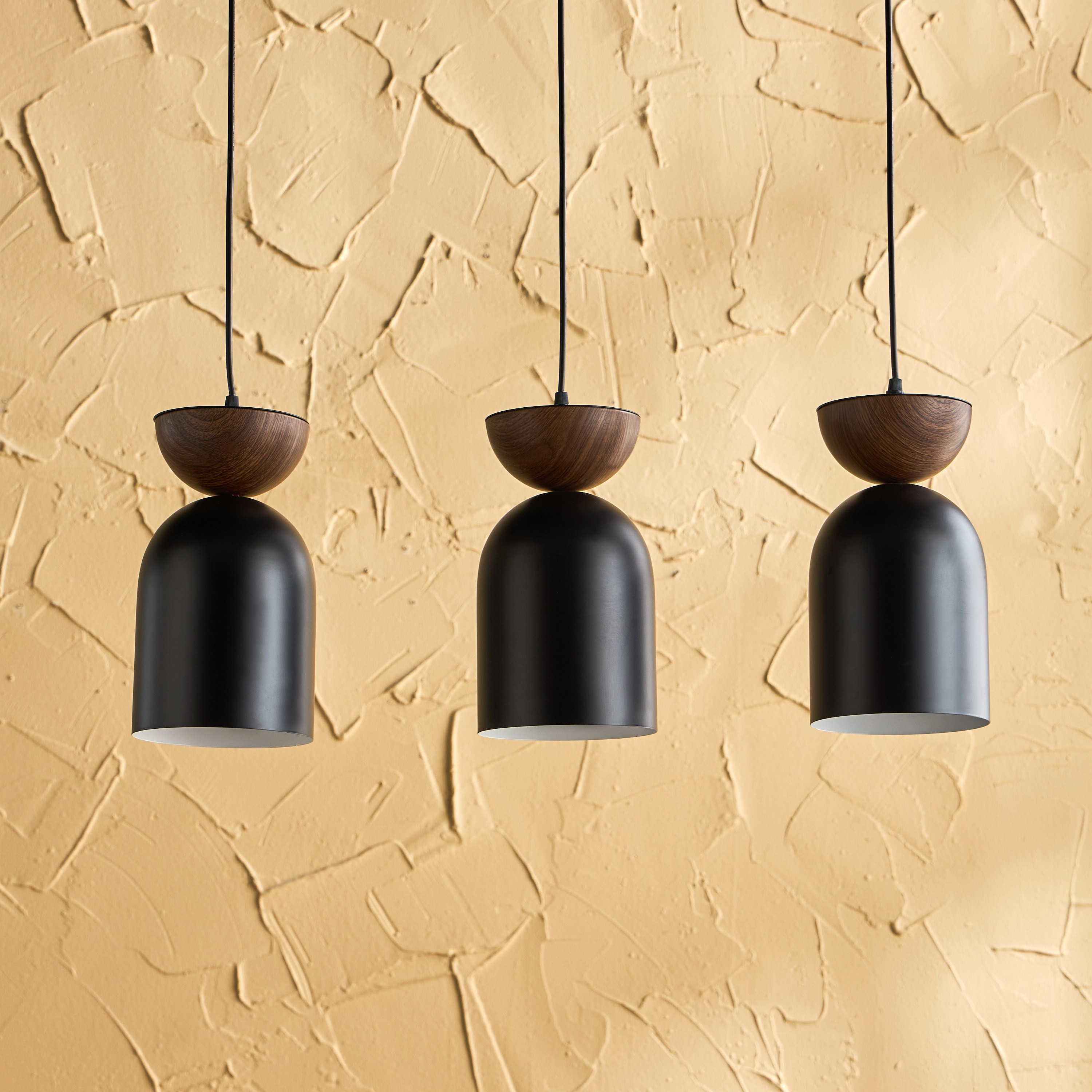Shop Murphy 3-Lights Metal Pendant Lamp Online | Homecentre KSA