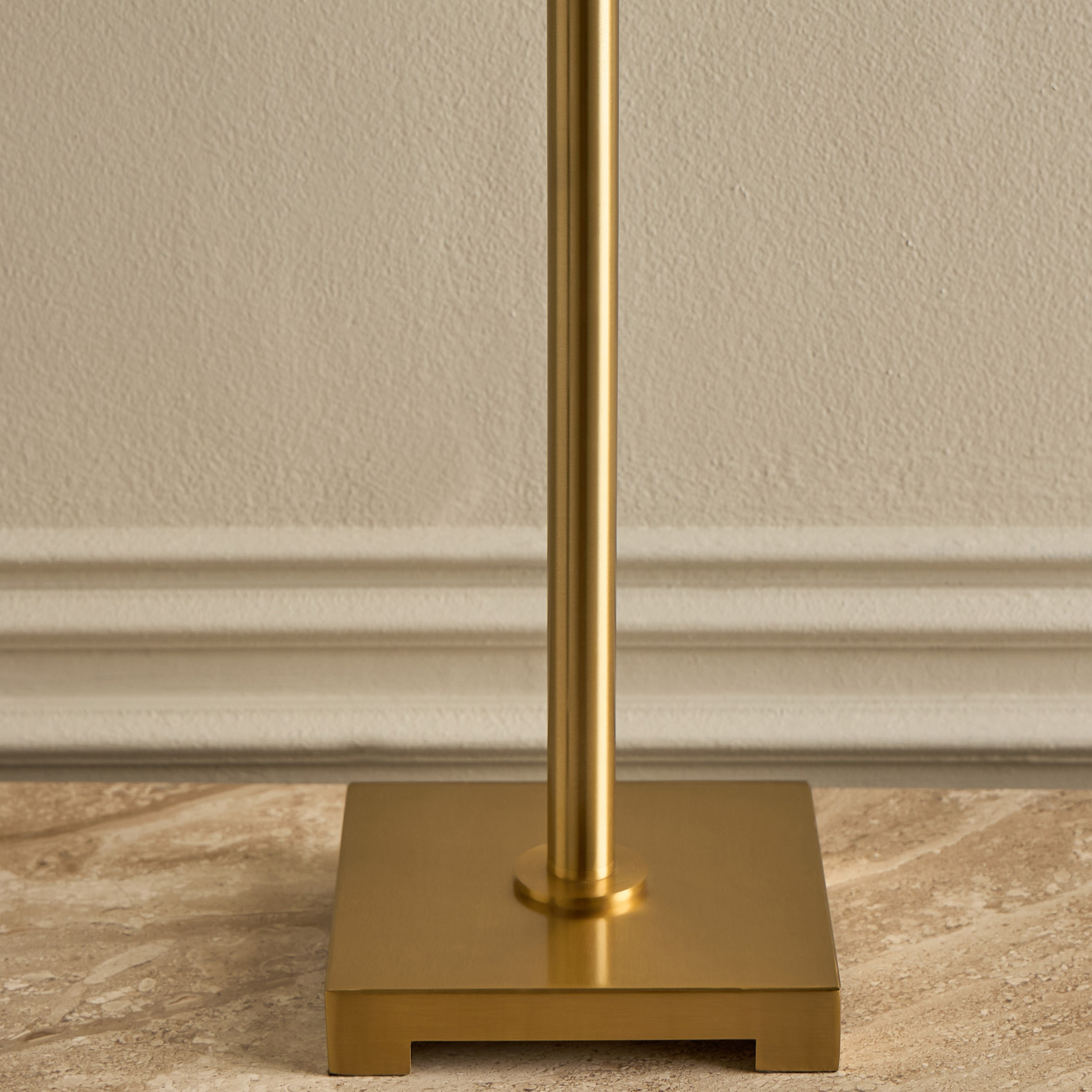 Cohen Metal Table Lamp - 89 cm-household-lighting-tableanddesklamps-image-4