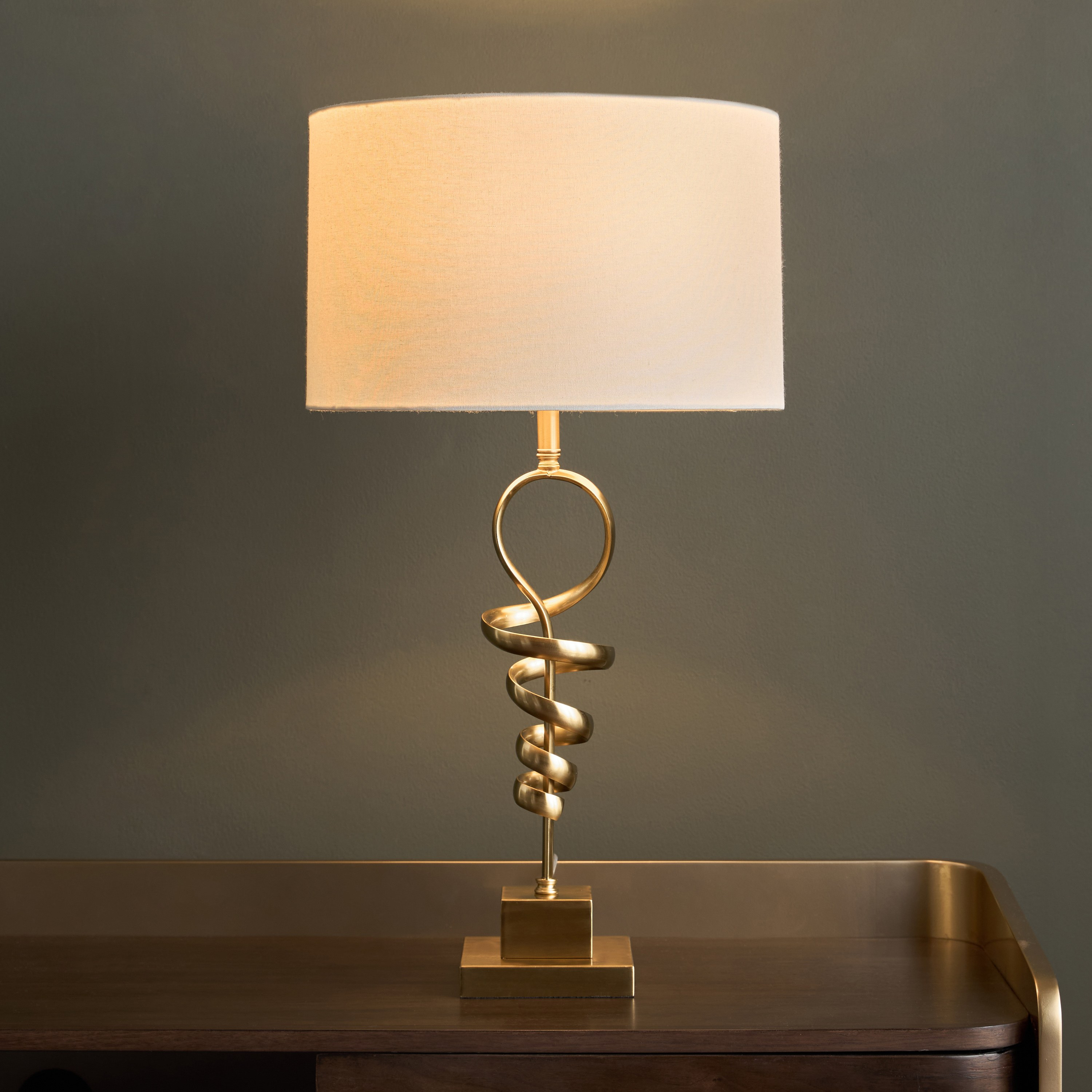 Dean Metal Table Lamp - 74 cm-household-lighting-tableanddesklamps-image-2