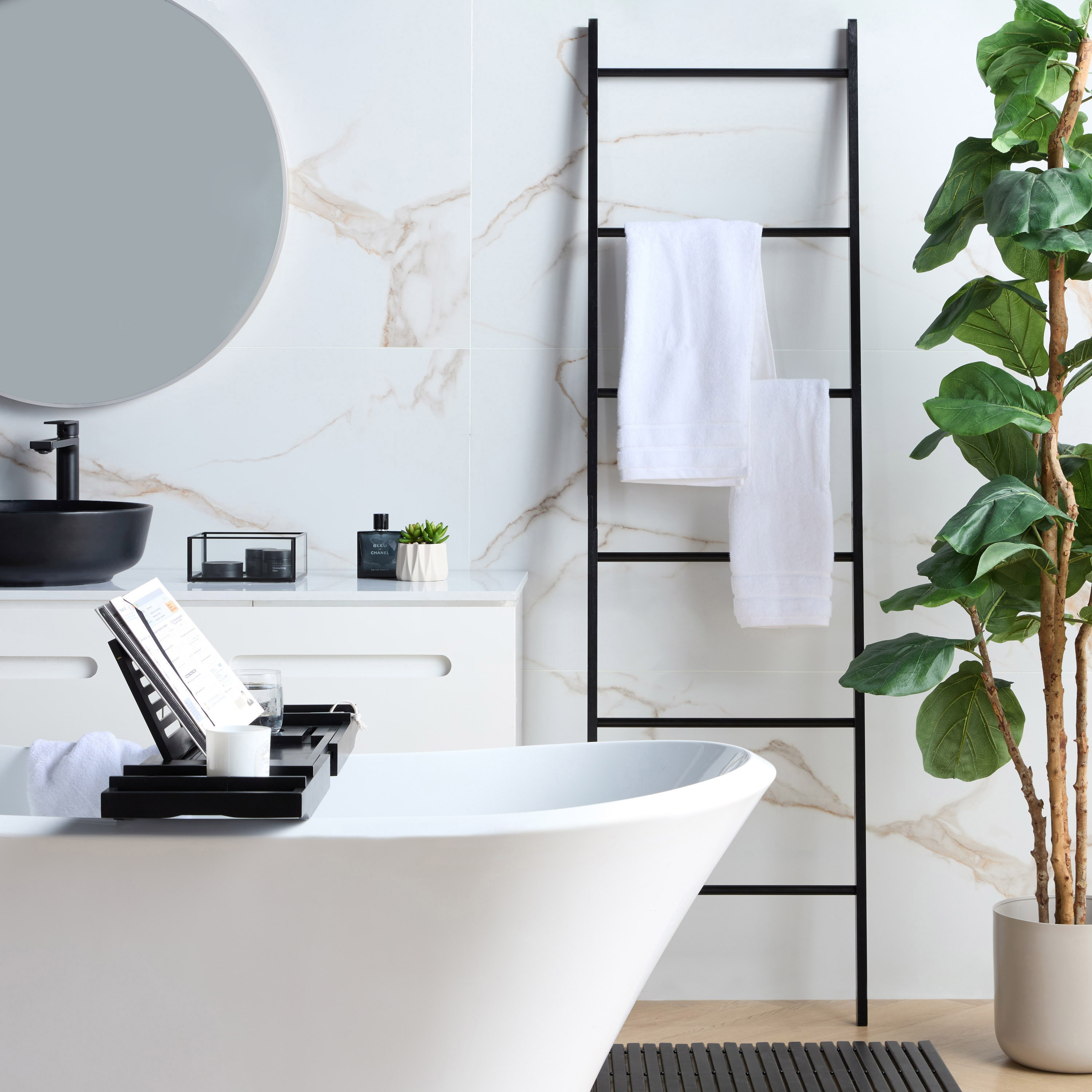 Bamboo Towel Ladder-household-bathandlaundry-bathroomorganizing-towelholdersandstands-image-4
