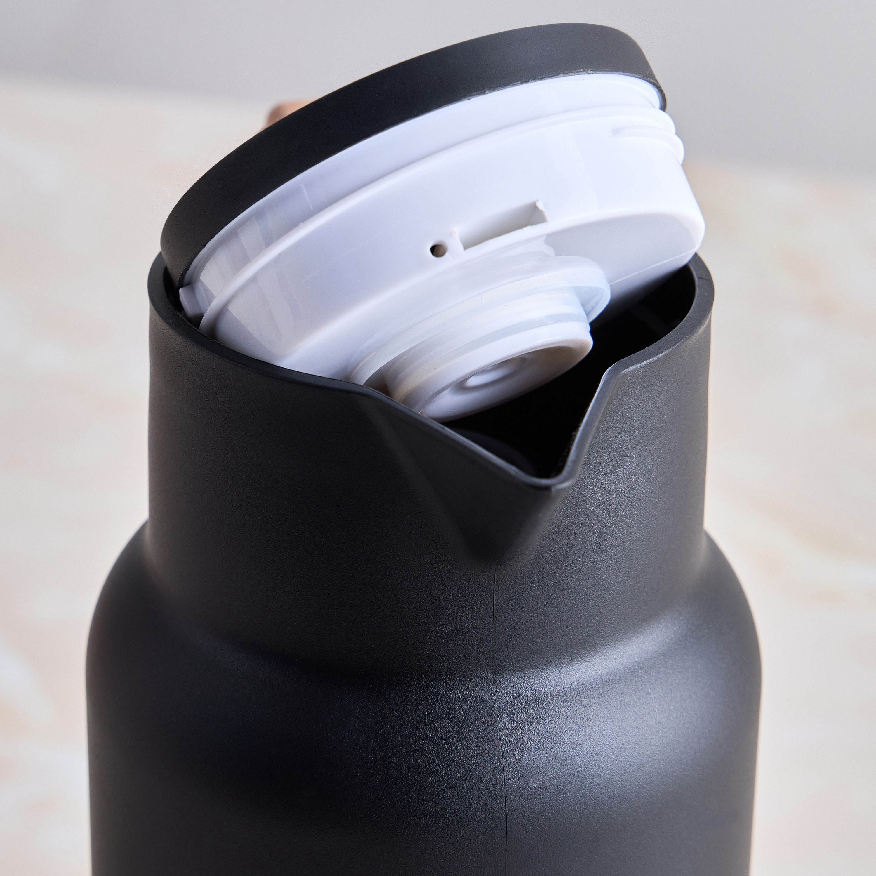Zain Vacuum Flask - 1 L-household-dining-teaandcoffee-vacuumflaskscoffeeandteapots-image-3