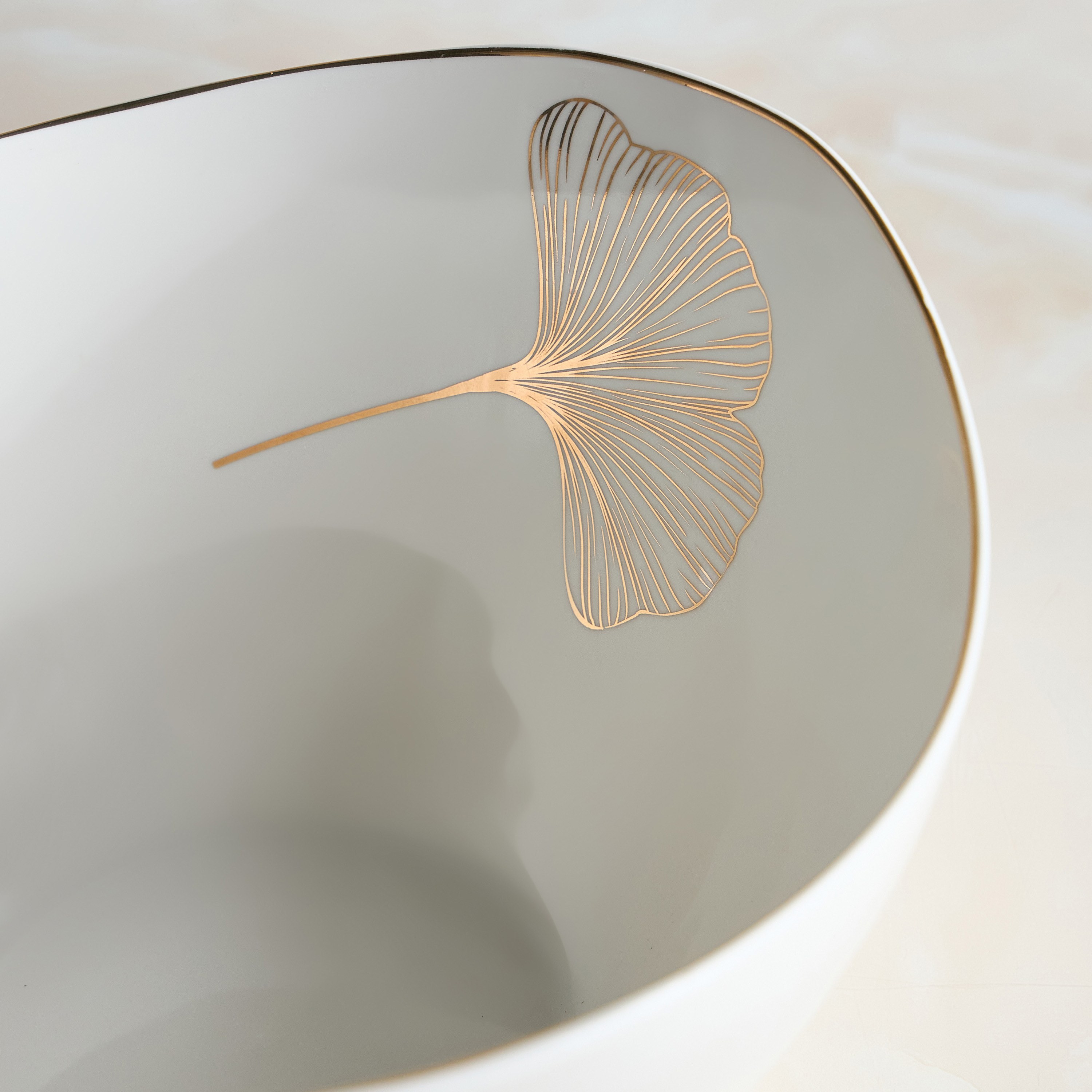 Gingko Porcelain Serving Bowl - 22 cm-household-dining-dinnerware-bowls-image-2
