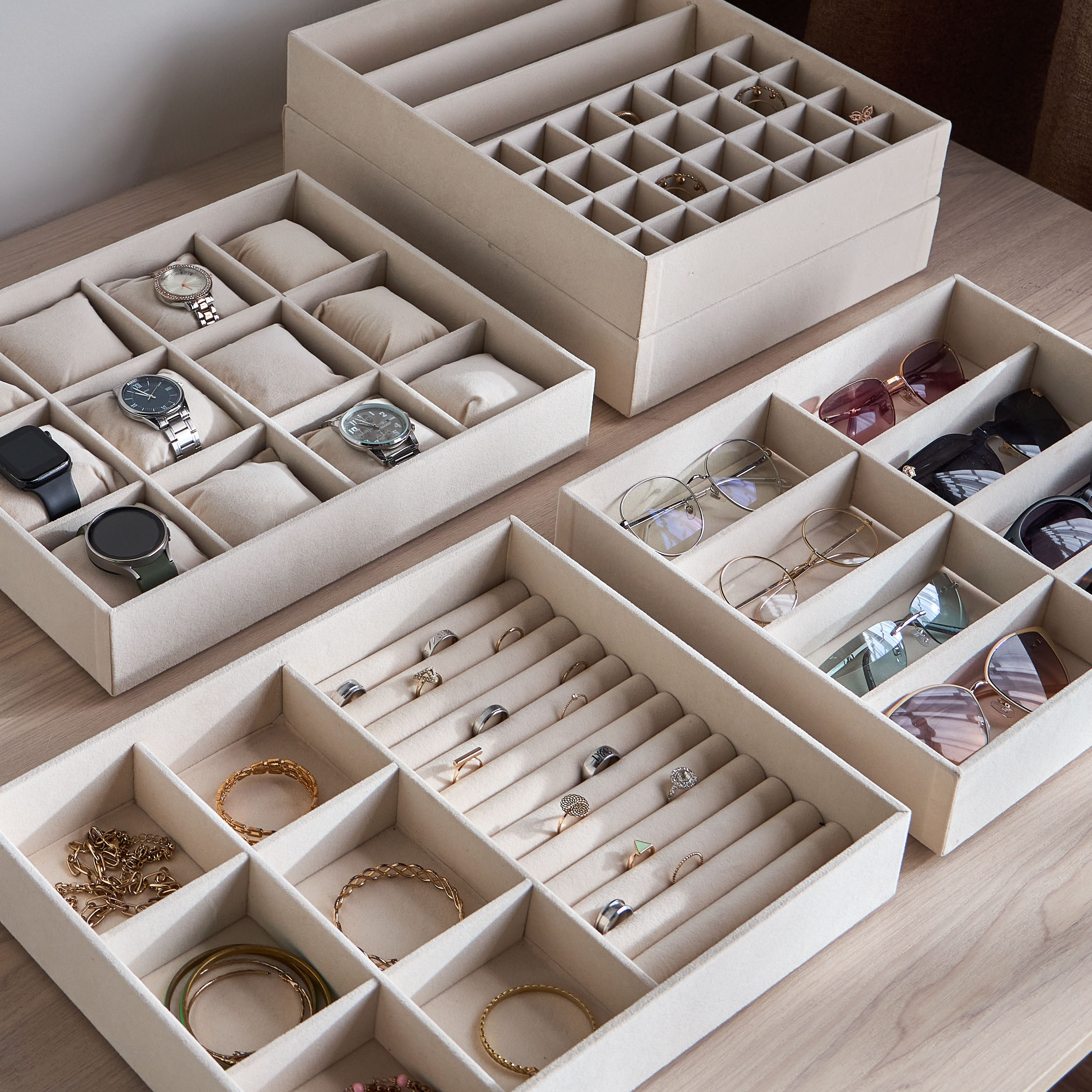 Flosci 8-Compartment Glasses Tray-household-storage-jewelleryorganizing-jewellerytrays-image-8