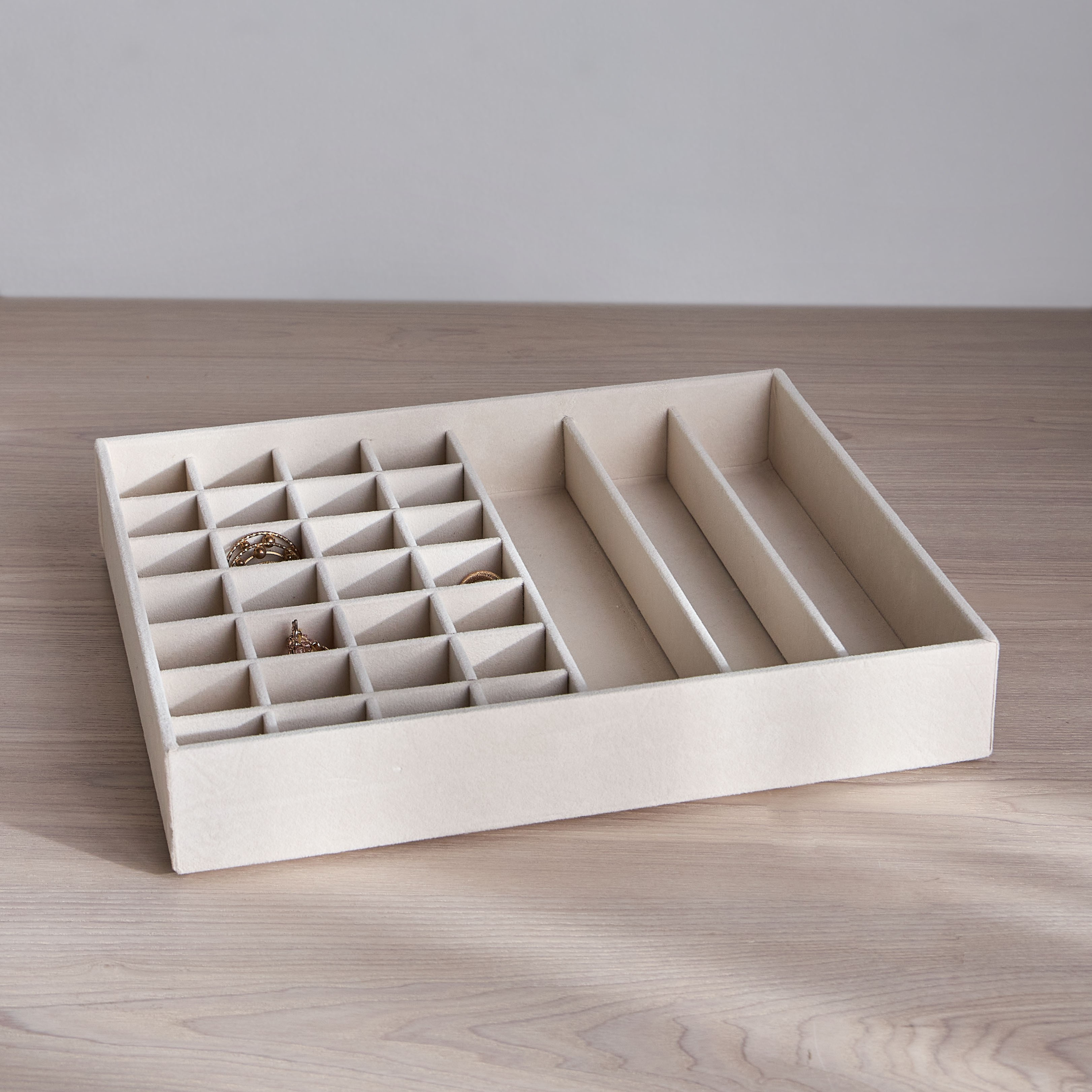 Flosci 31-Compartment Jewellery Tray-household-storage-jewelleryorganizing-jewellerytrays-image-5