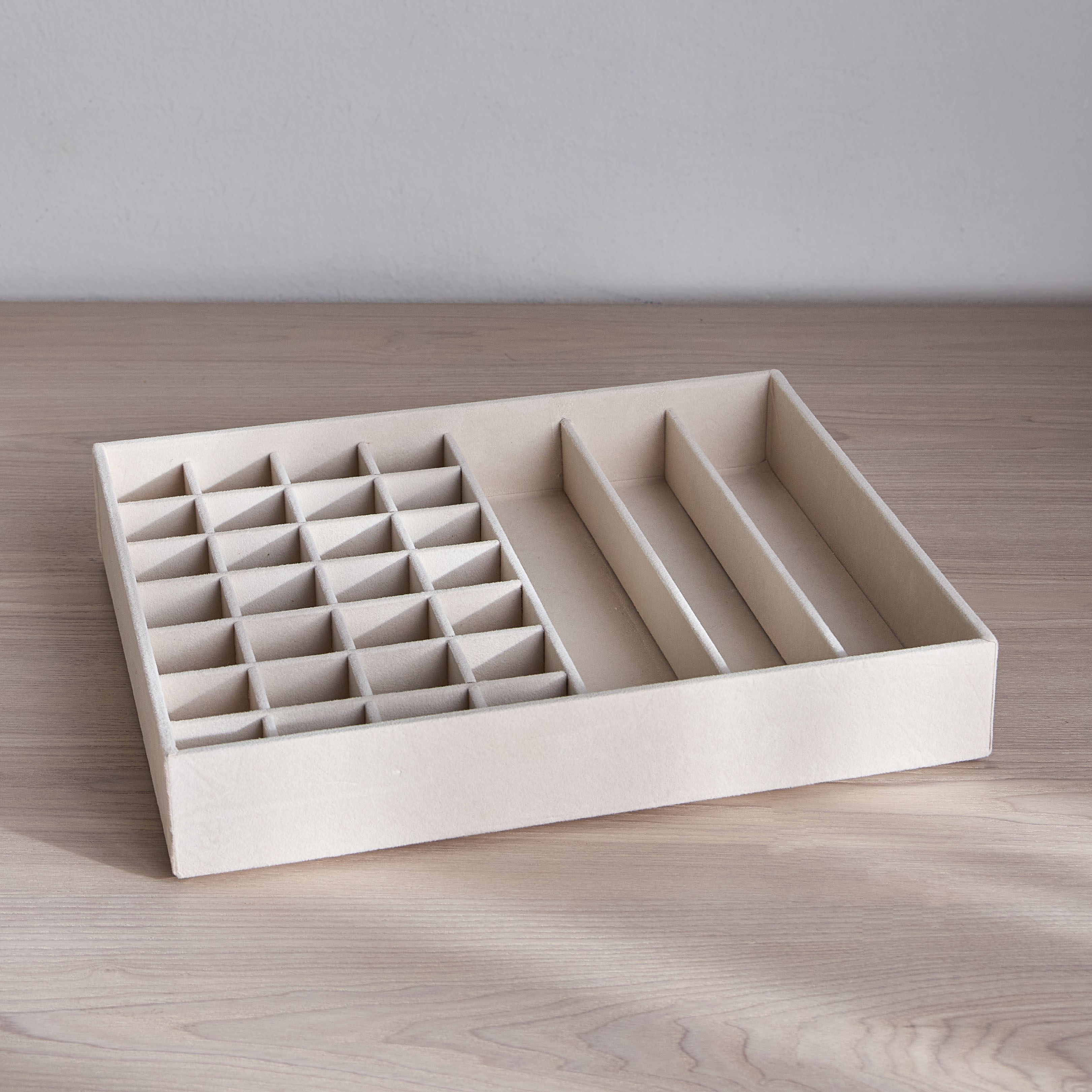 Flosci 31-Compartment Jewellery Tray-household-storage-jewelleryorganizing-jewellerytrays-image-6