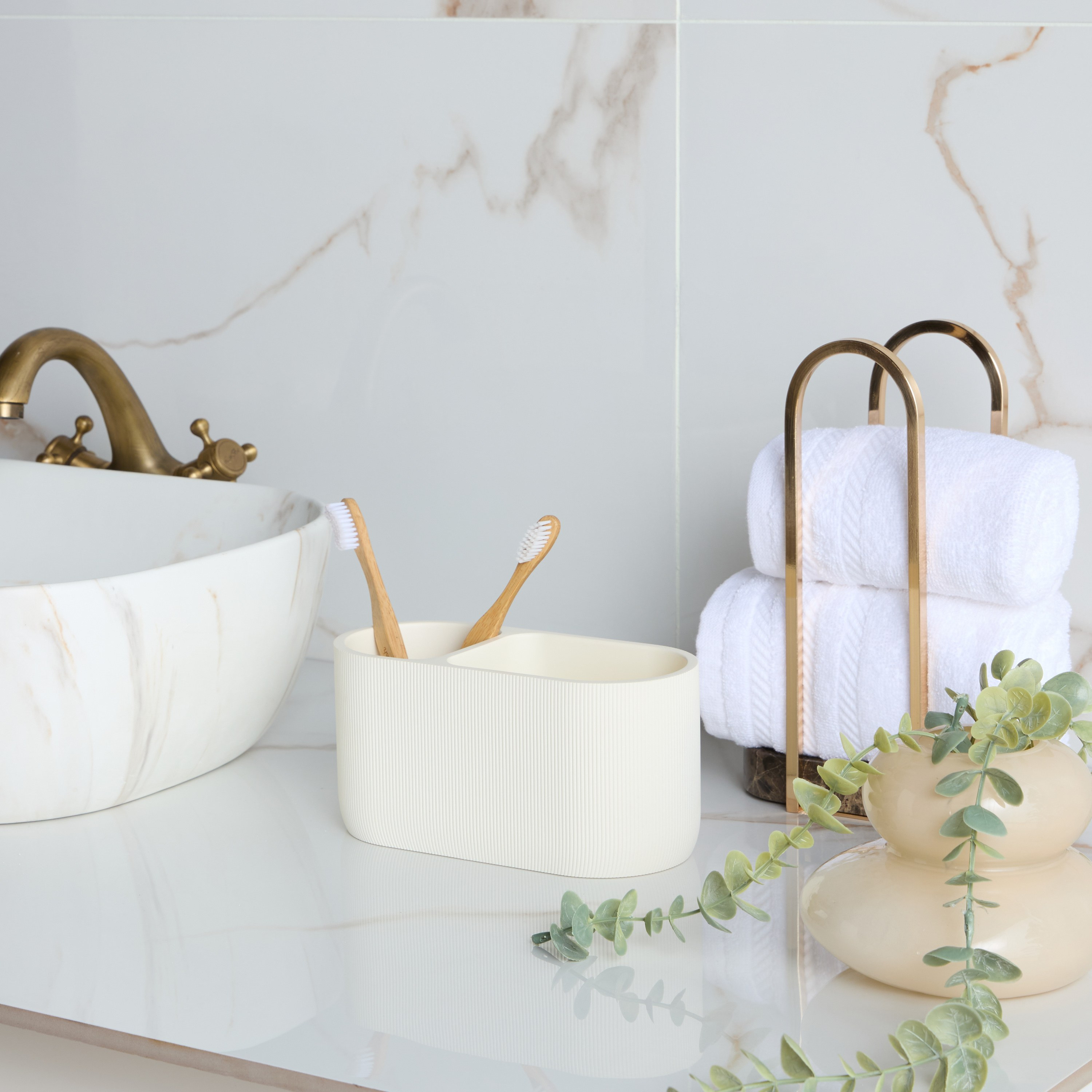 Emperador Towel Holder-household-bathandlaundry-bathroomorganizing-towelholdersandstands-image-3