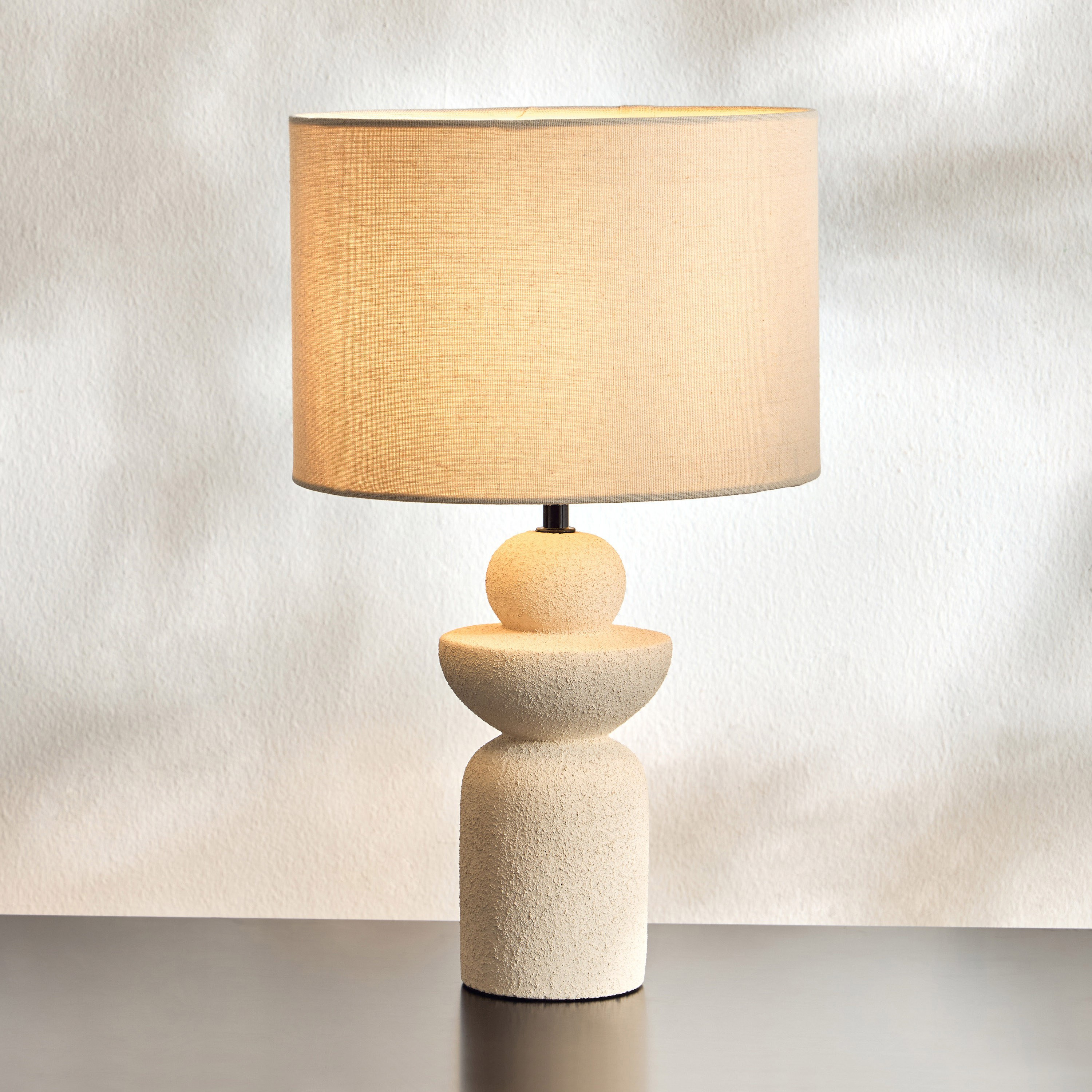 Charo Ceramic Table Lamp - 43 cm-household-lighting-tableanddesklamps-image-2