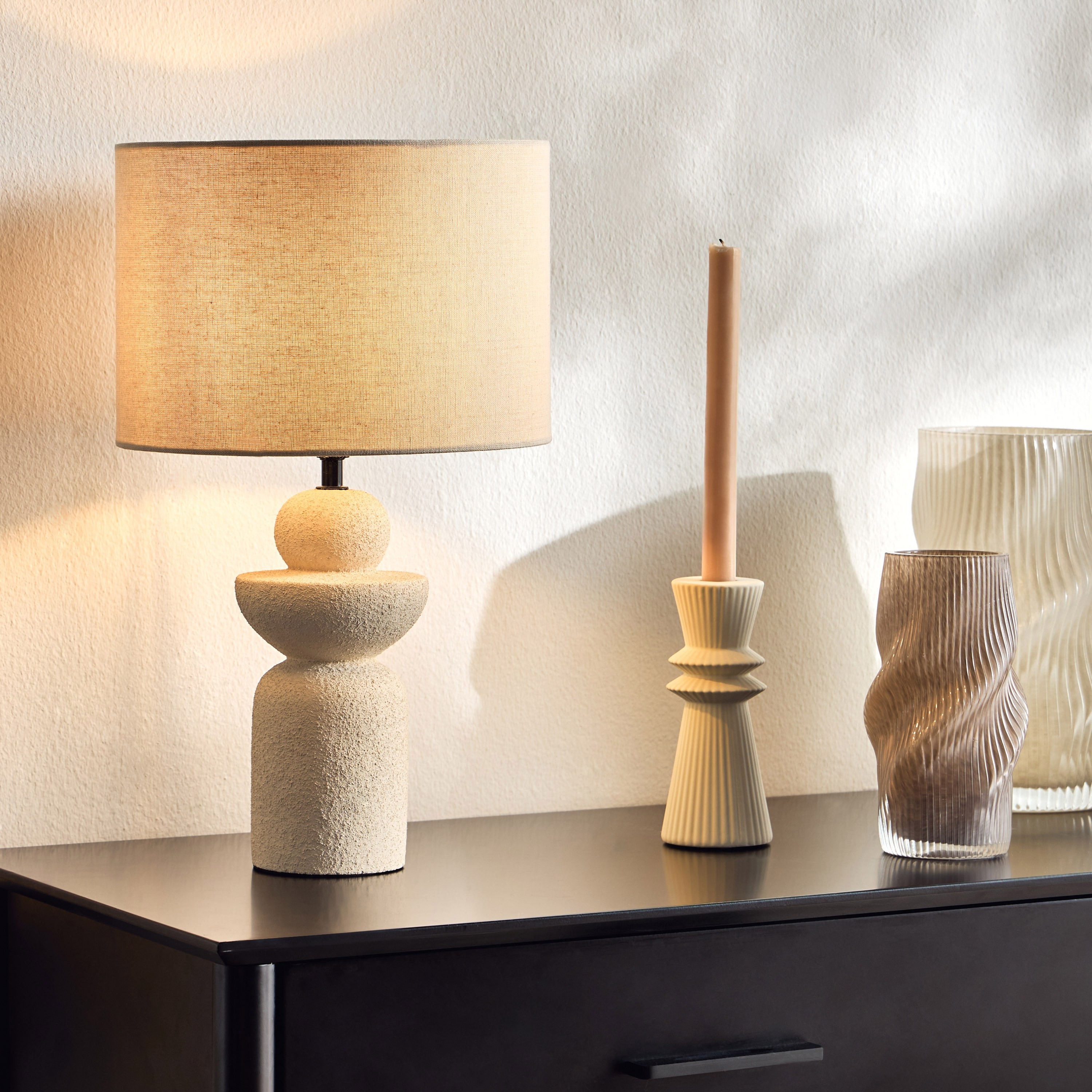 Charo Ceramic Table Lamp - 43 cm-household-lighting-tableanddesklamps-image-4